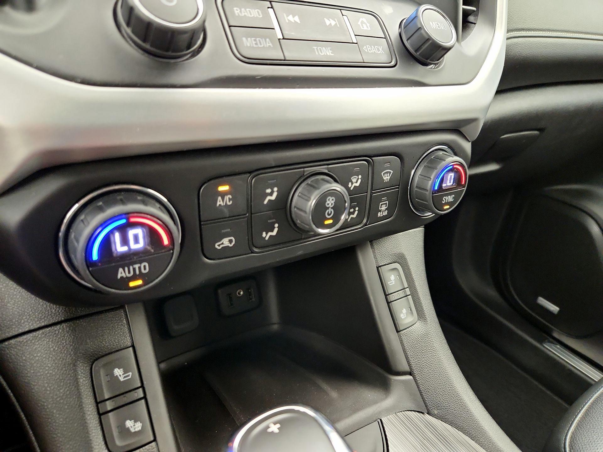 Thumbnail: 2019 GMC Acadia - 16