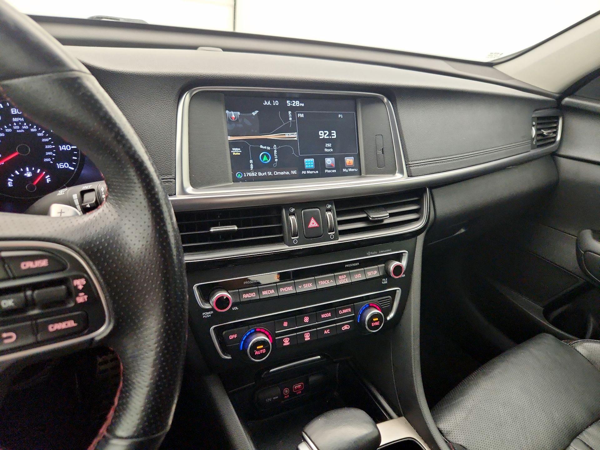 Thumbnail: 2017 Kia Optima - 16