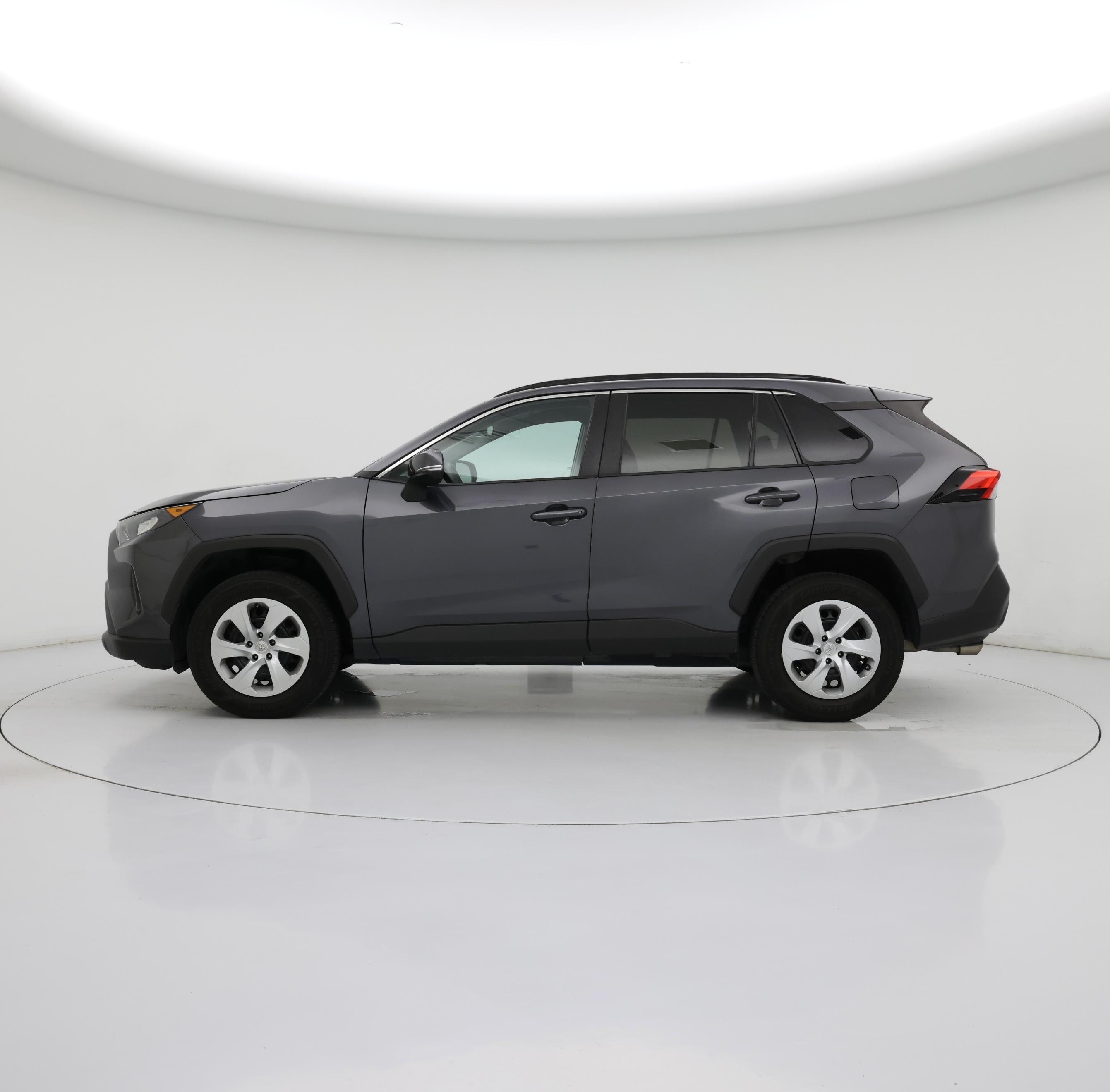 Thumbnail: 2019 Toyota RAV4 - 3