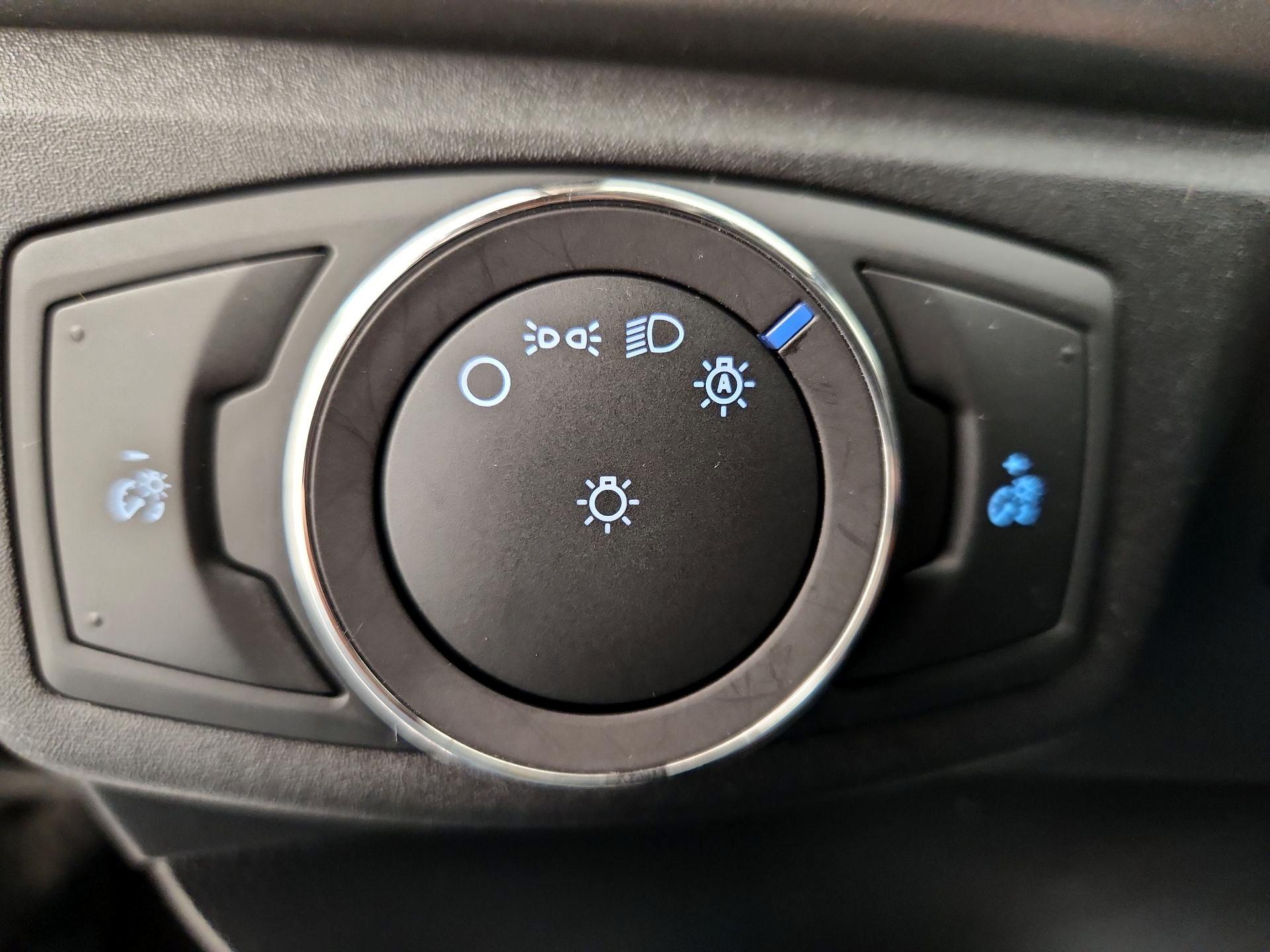Thumbnail: 2019 Ford Fusion - 13