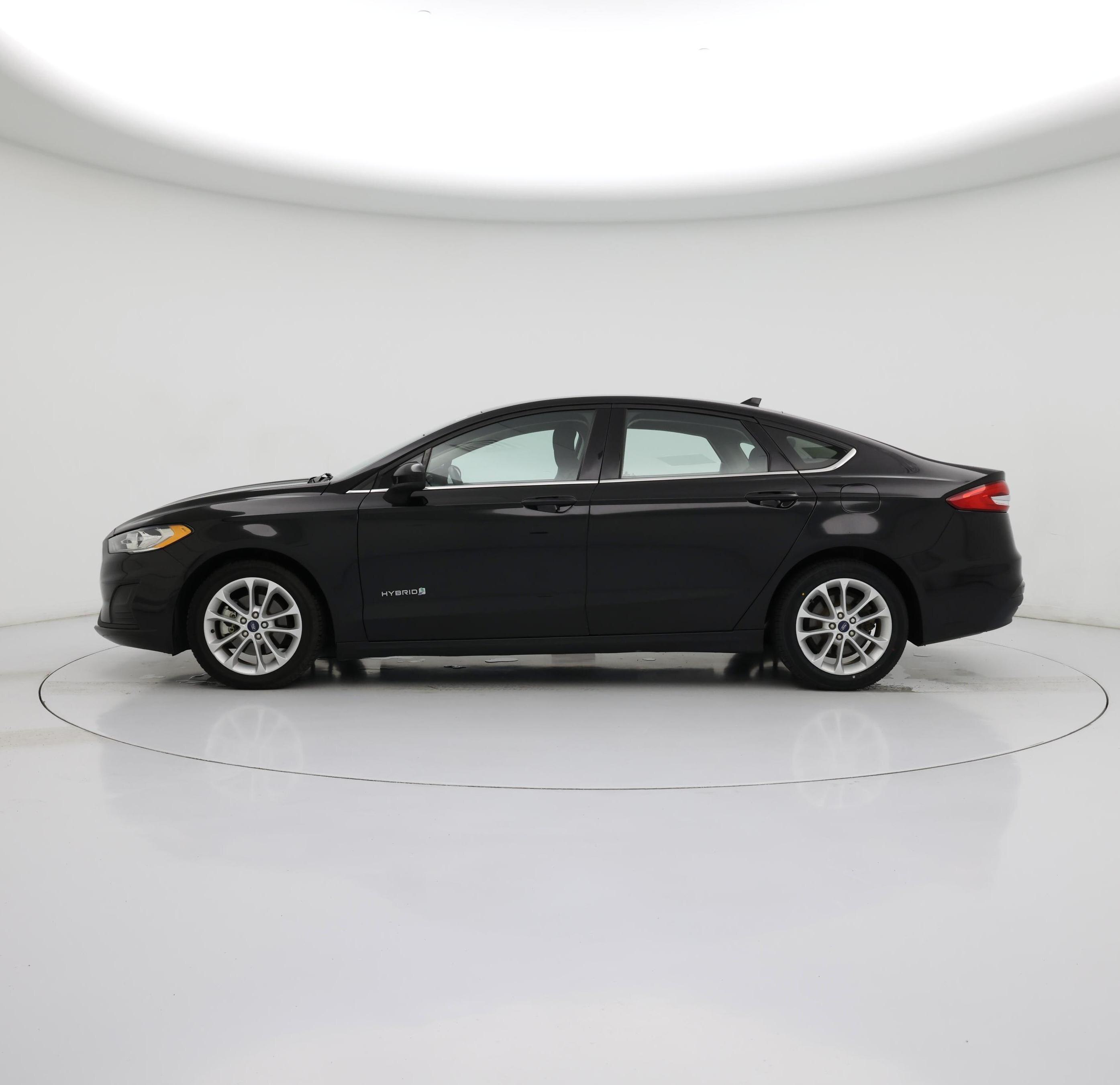 Thumbnail: 2019 Ford Fusion - 3