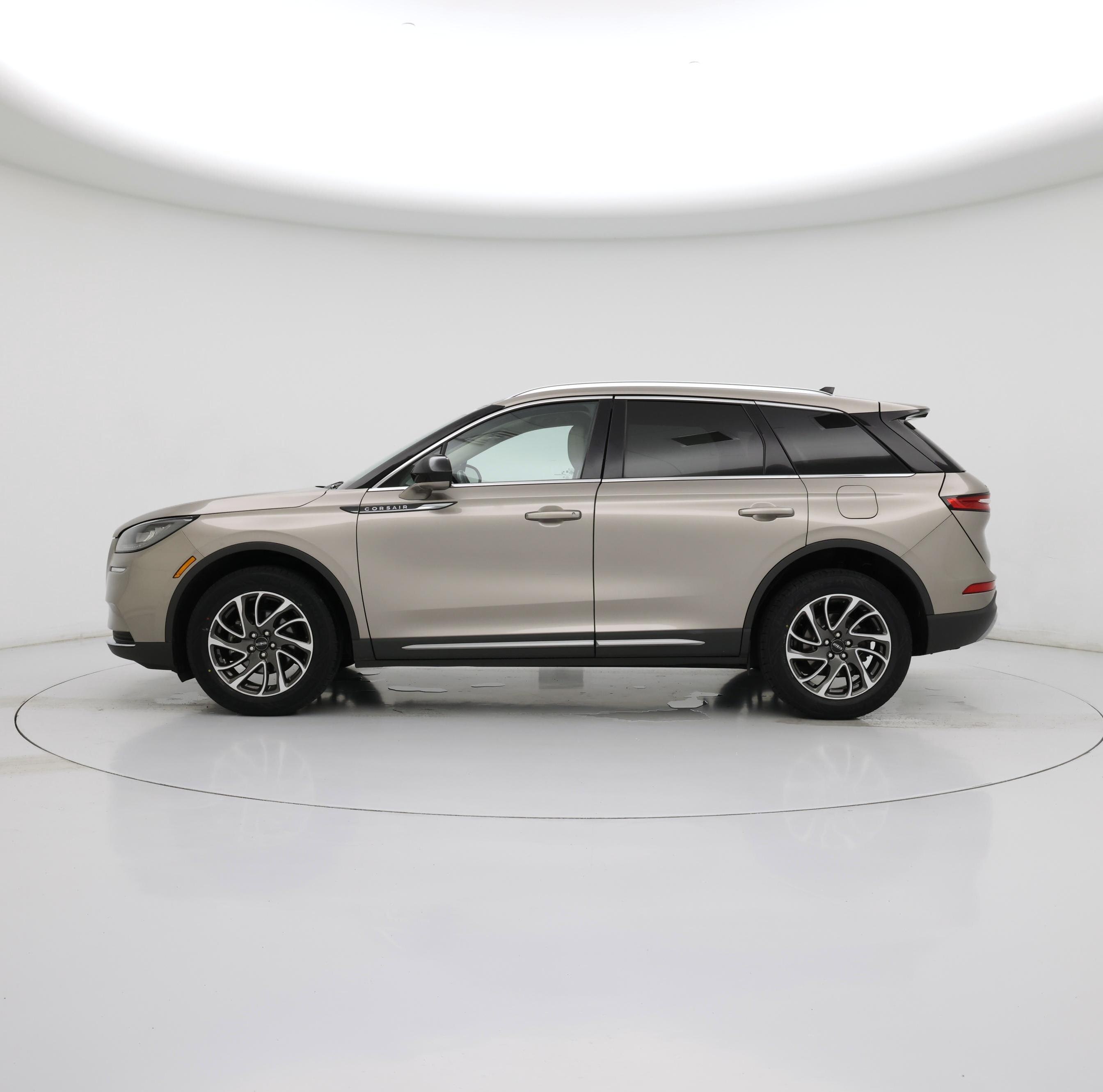 Thumbnail: 2020 Lincoln Corsair - 3