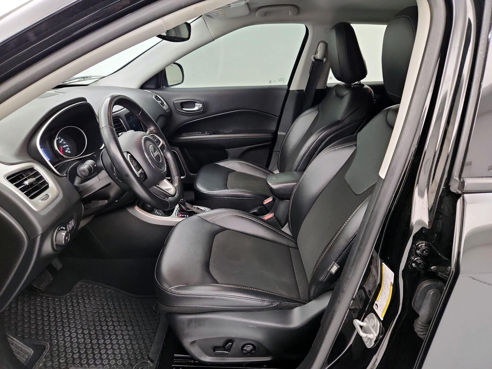 Thumbnail: 2021 Jeep Compass - 11