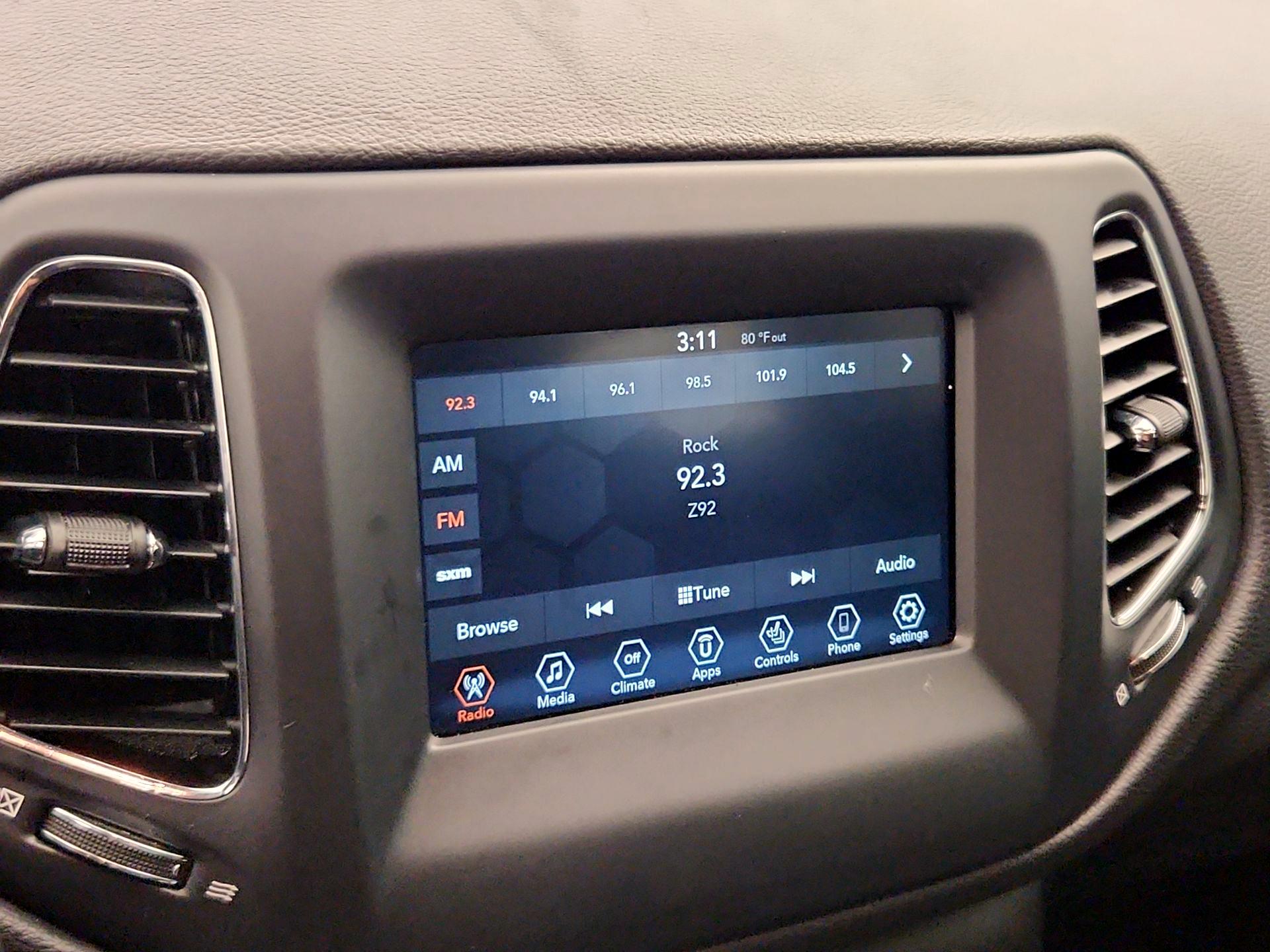 Thumbnail: 2021 Jeep Compass - 15