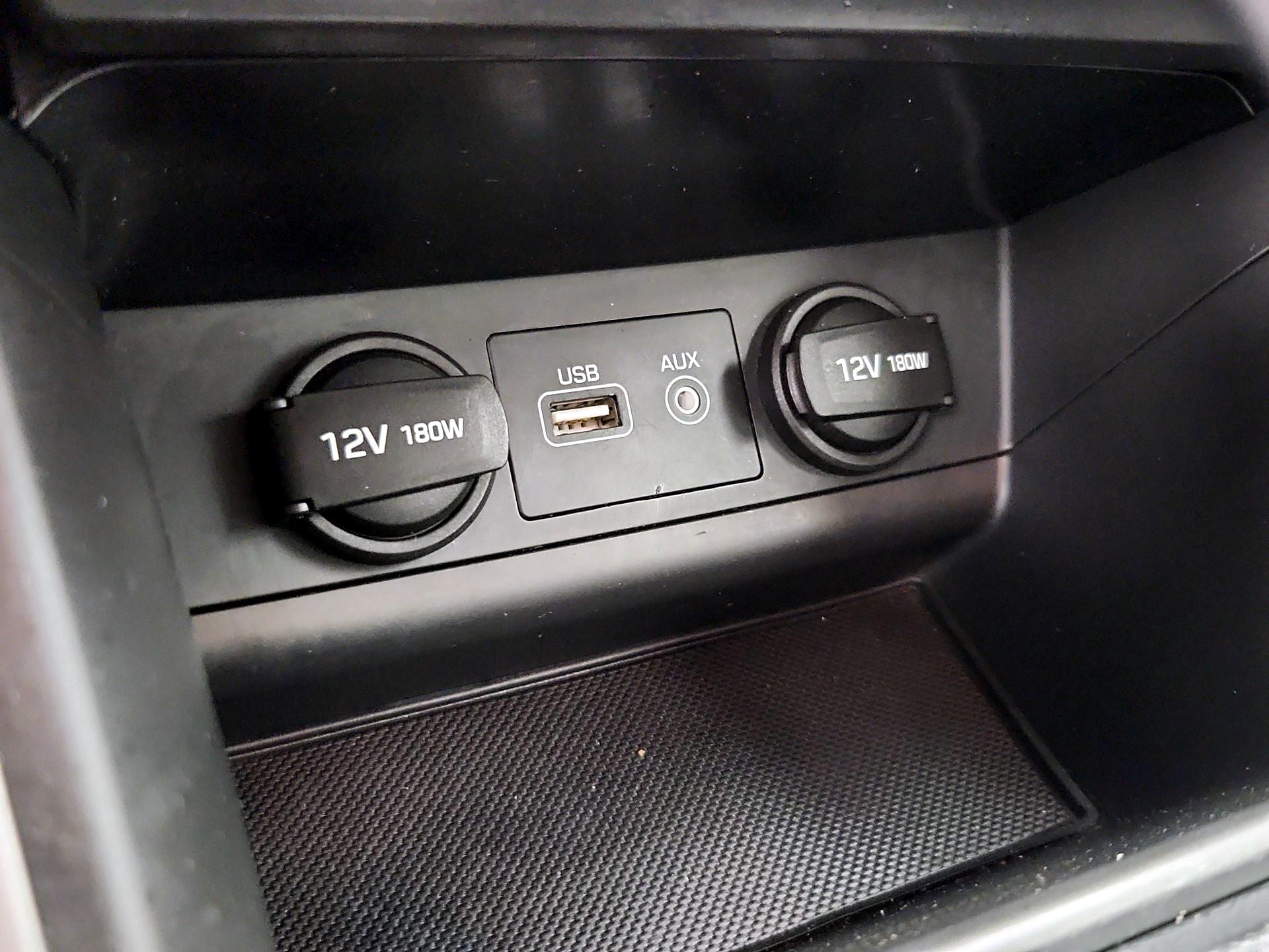 Thumbnail: 2016 Hyundai Sonata - 18