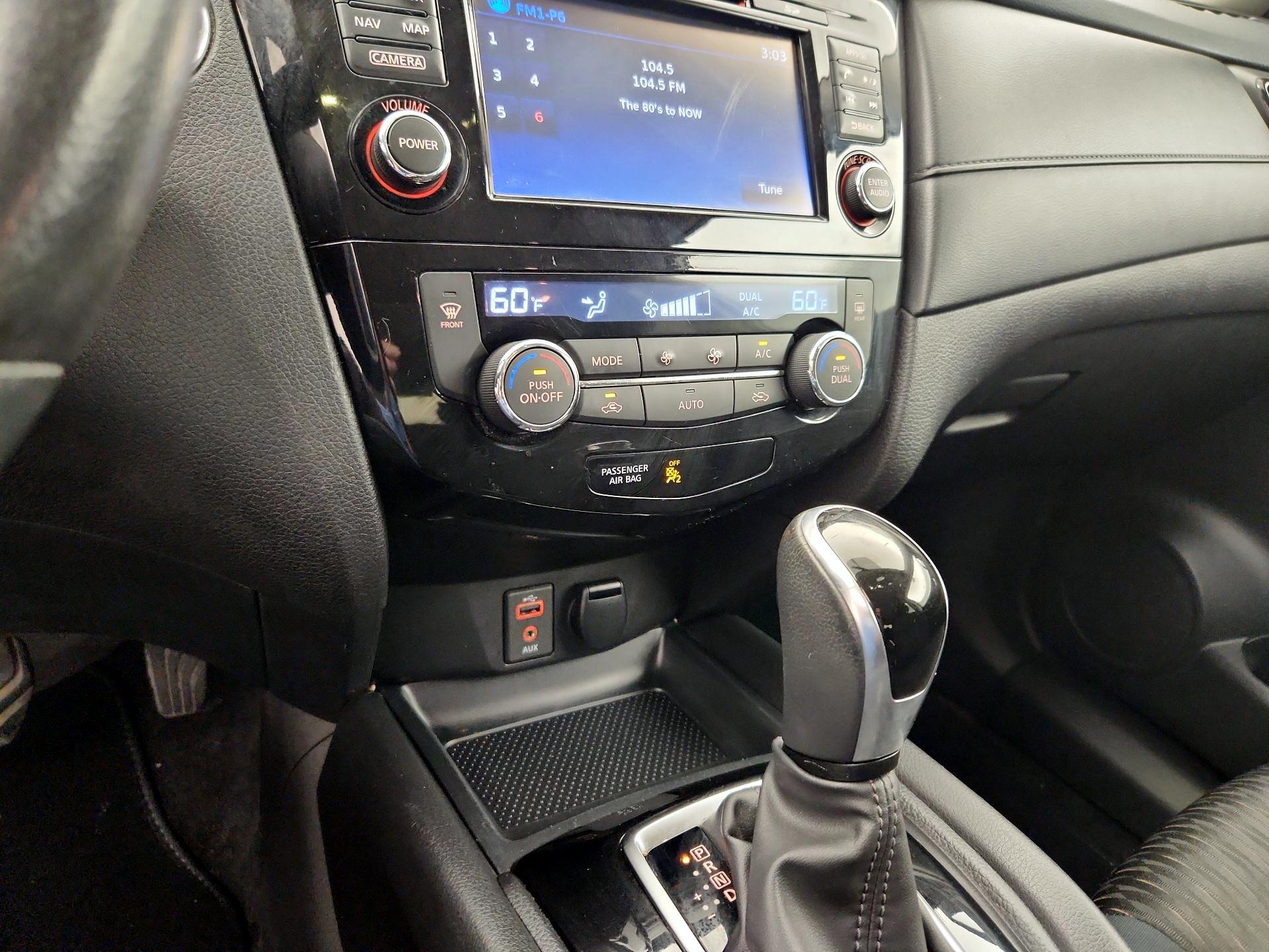 Thumbnail: 2017 Nissan Rogue - 17