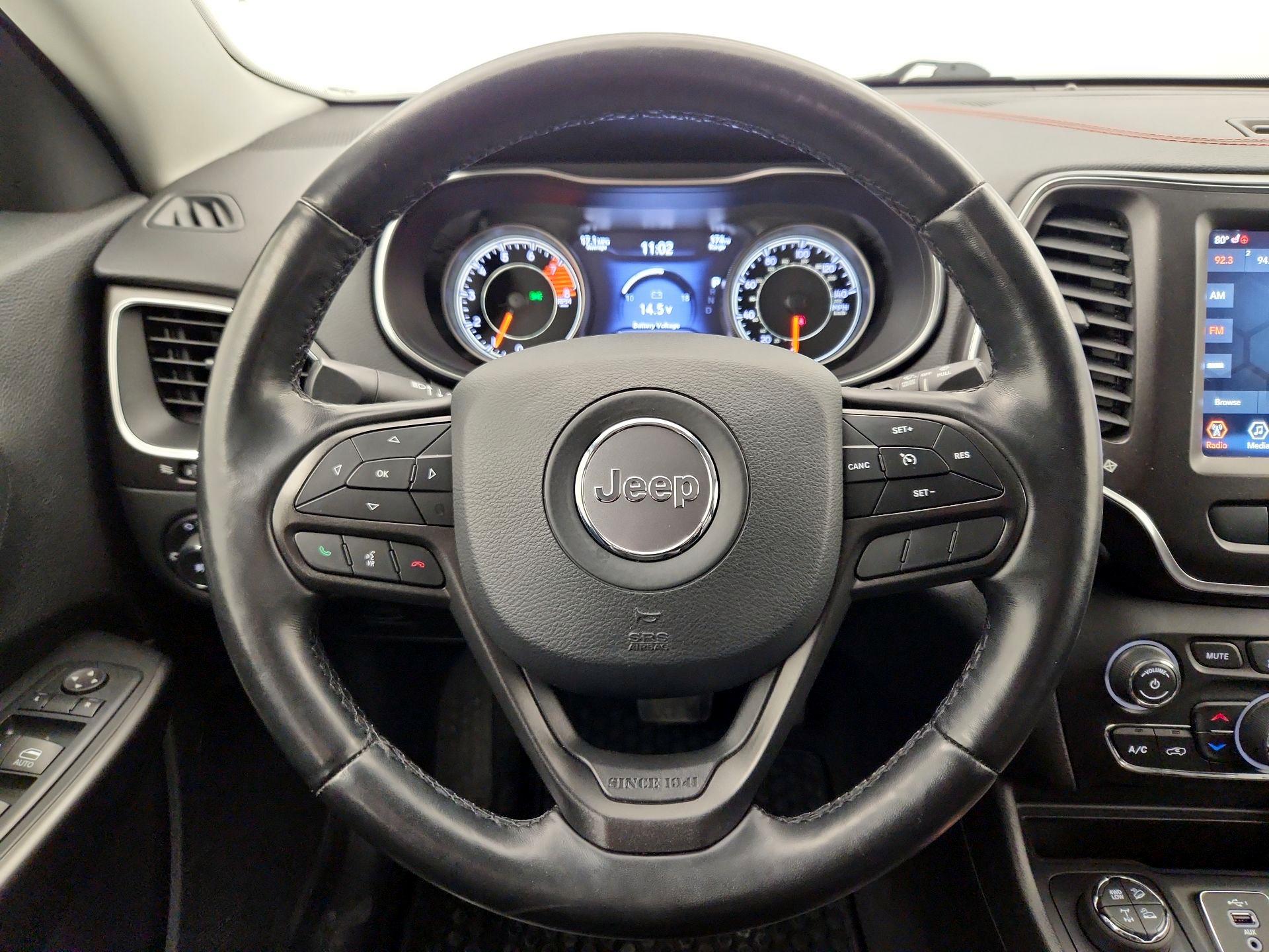 Thumbnail: 2020 Jeep Cherokee - 10