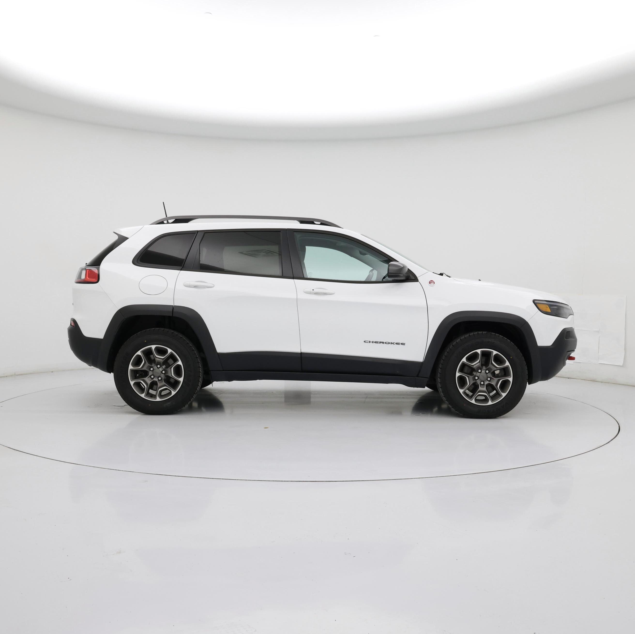 Thumbnail: 2020 Jeep Cherokee - 7