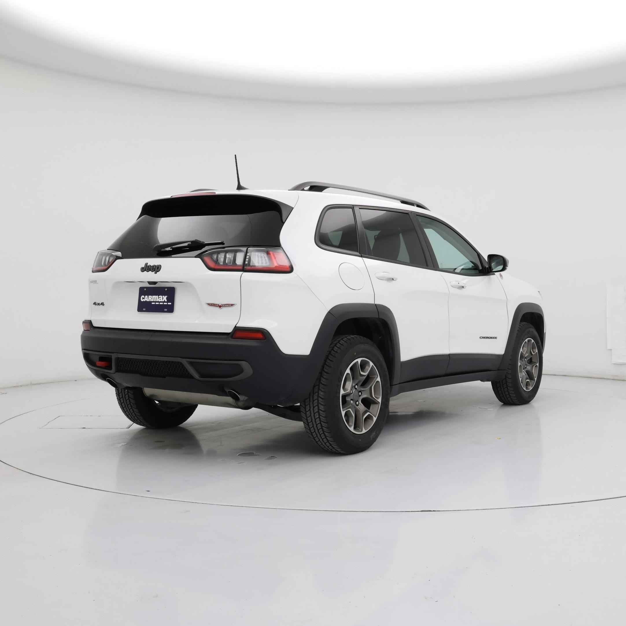 Thumbnail: 2020 Jeep Cherokee - 8