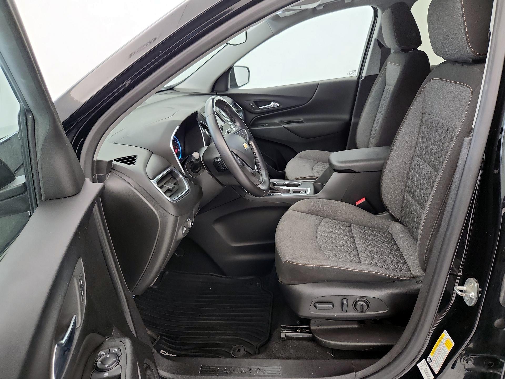 Thumbnail: 2022 Chevrolet Equinox - 11