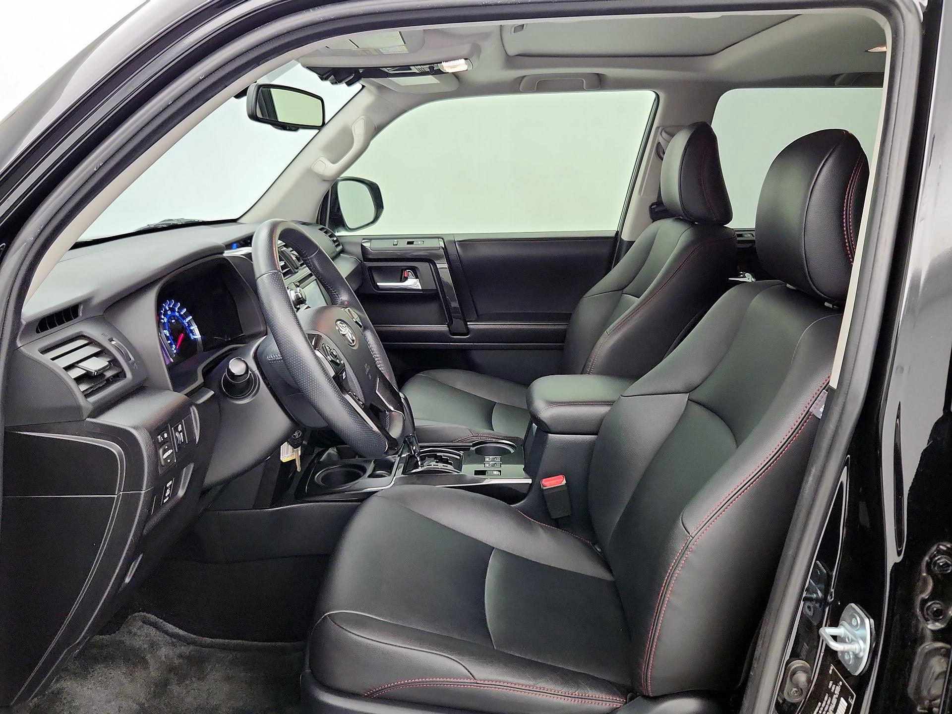 Thumbnail: 2016 Toyota 4Runner - 11