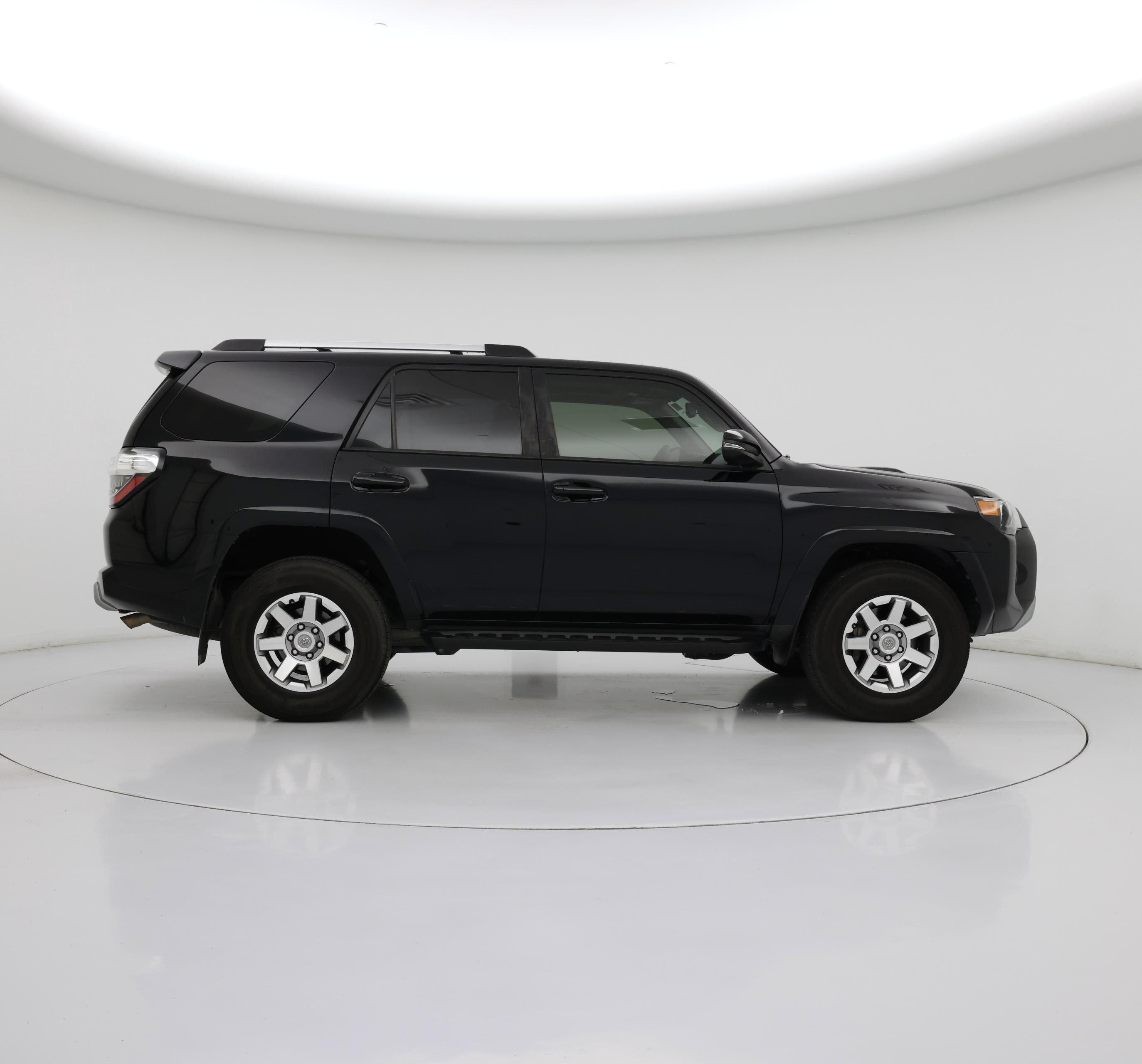 Thumbnail: 2016 Toyota 4Runner - 7