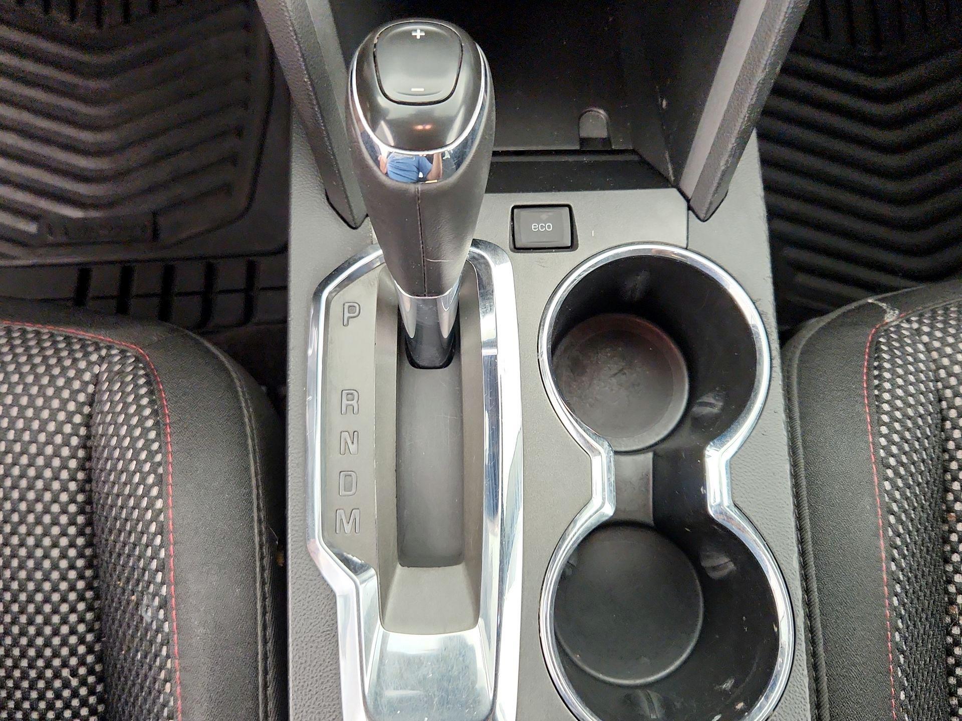 Thumbnail: 2016 Chevrolet Equinox - 16