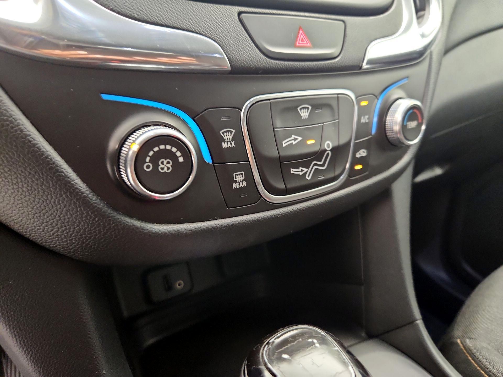 Thumbnail: 2018 Chevrolet Equinox - 16