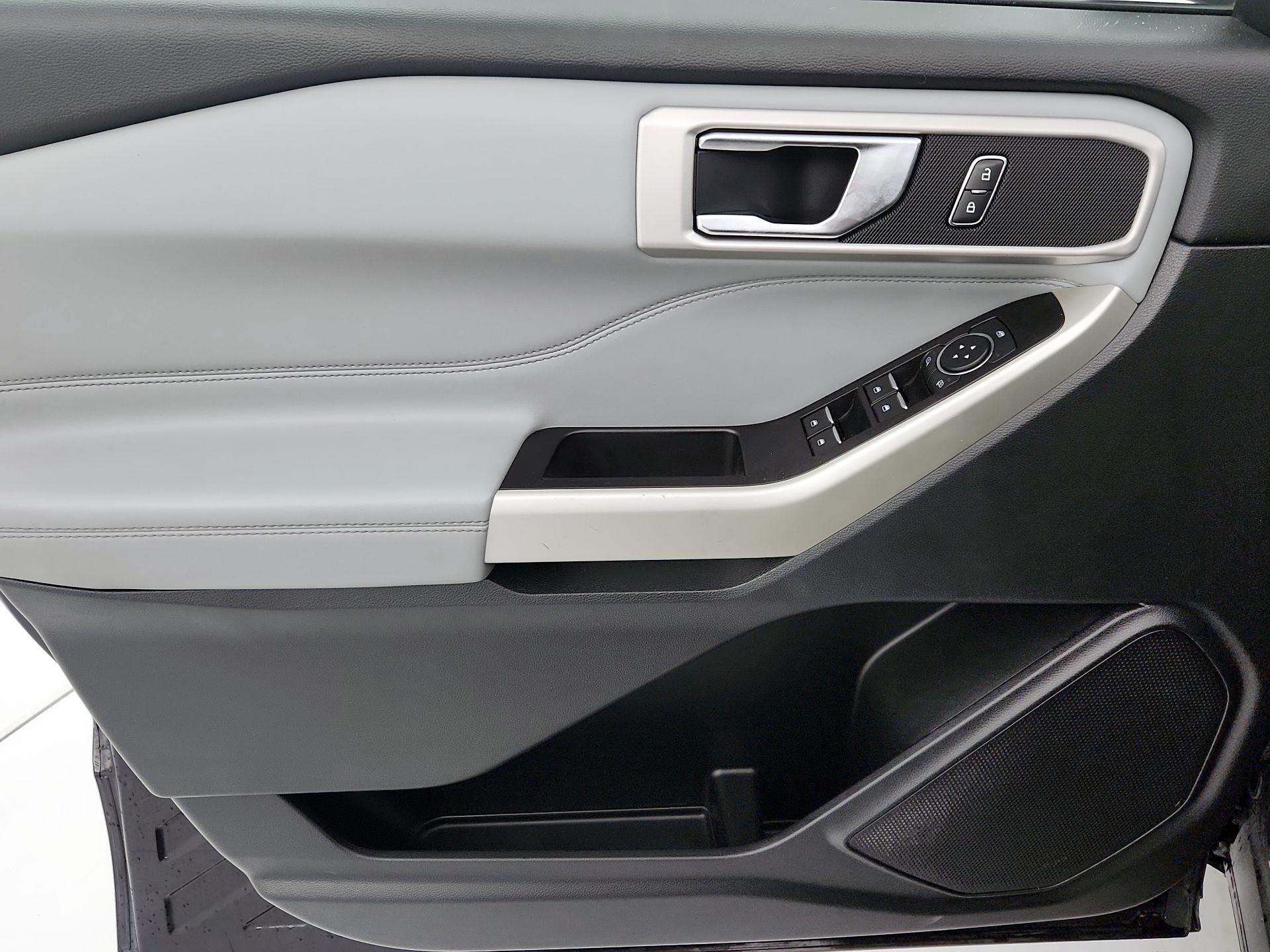Thumbnail: 2021 Ford Explorer - 12