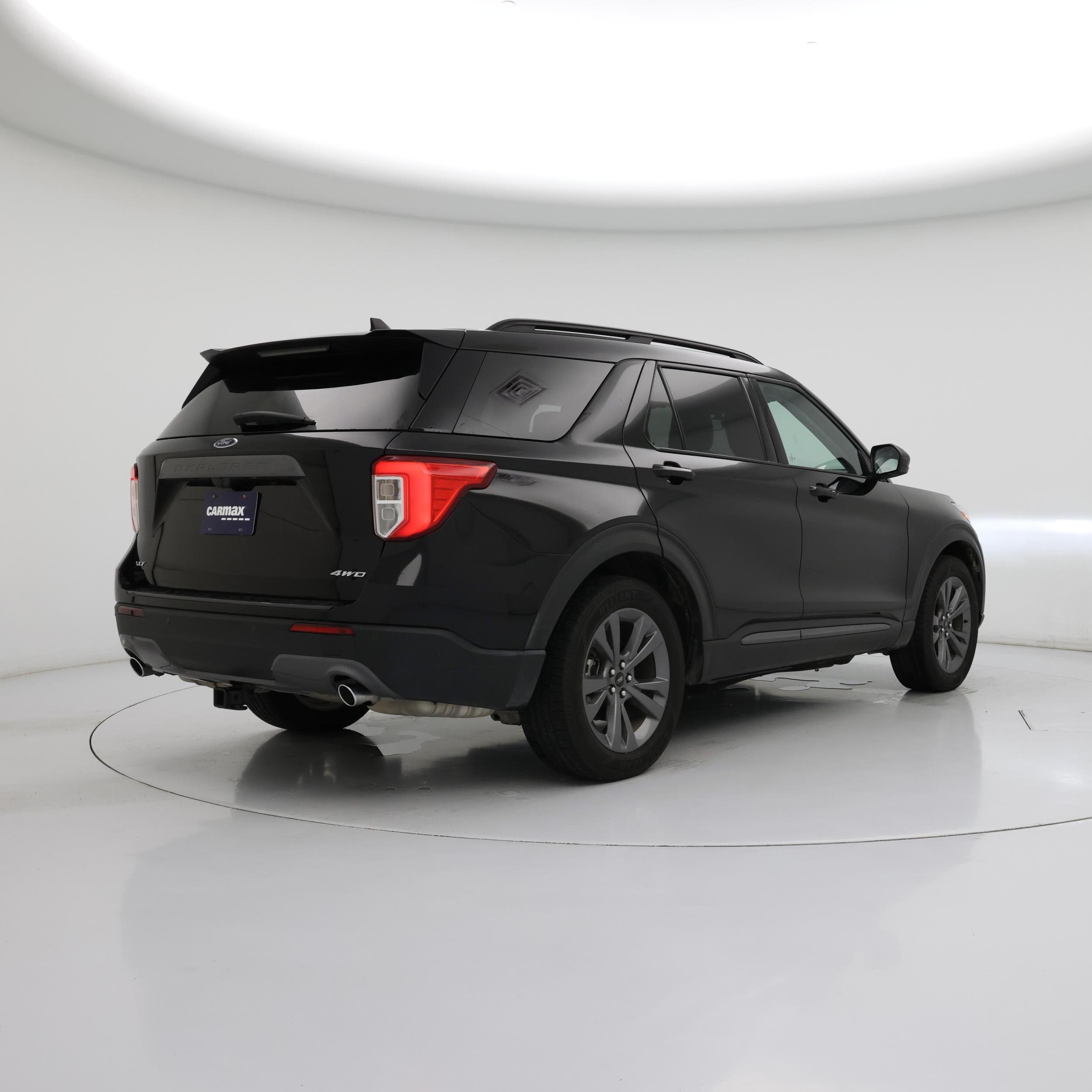 Thumbnail: 2021 Ford Explorer - 8