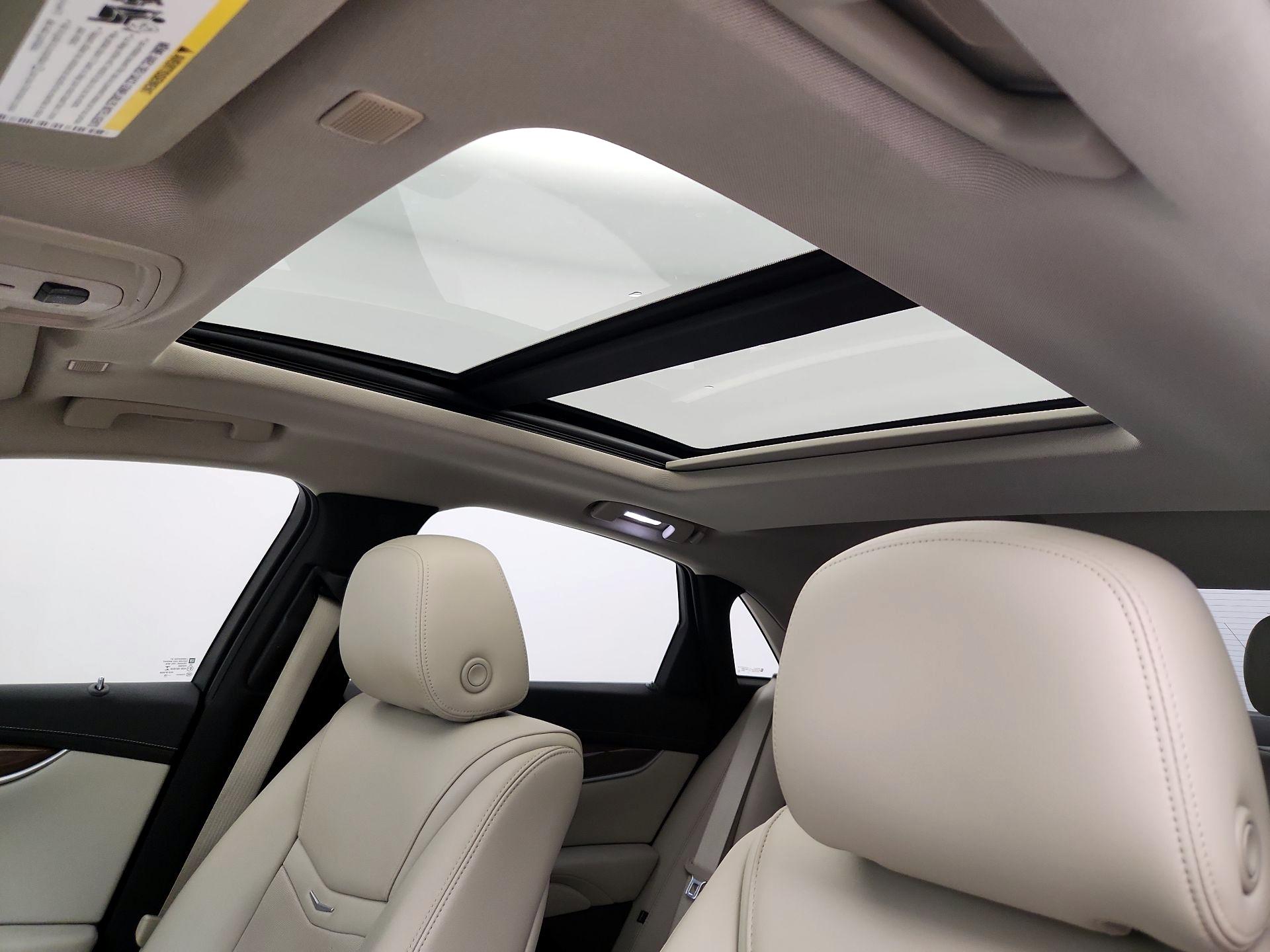 Thumbnail: 2019 Cadillac XTS - 19