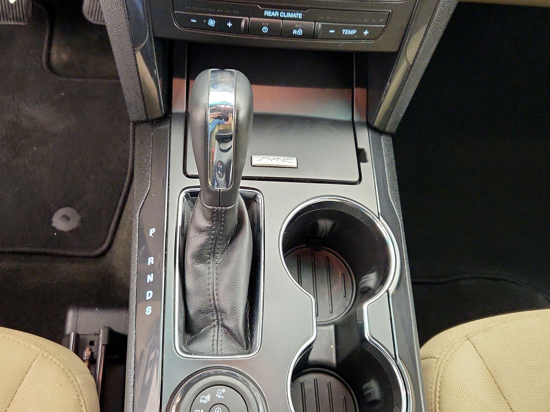 Thumbnail: 2016 Ford Explorer - 17