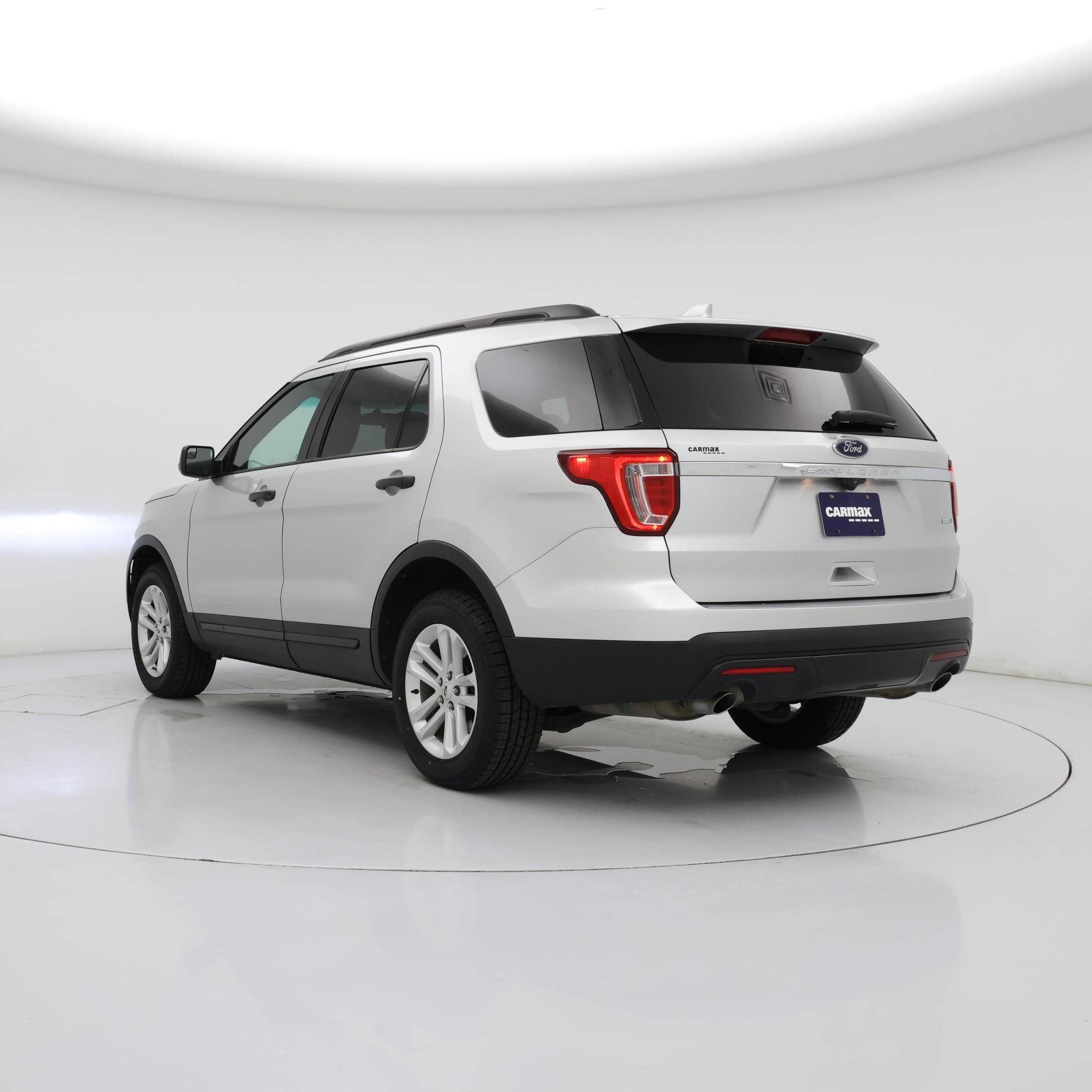 Thumbnail: 2016 Ford Explorer - 2