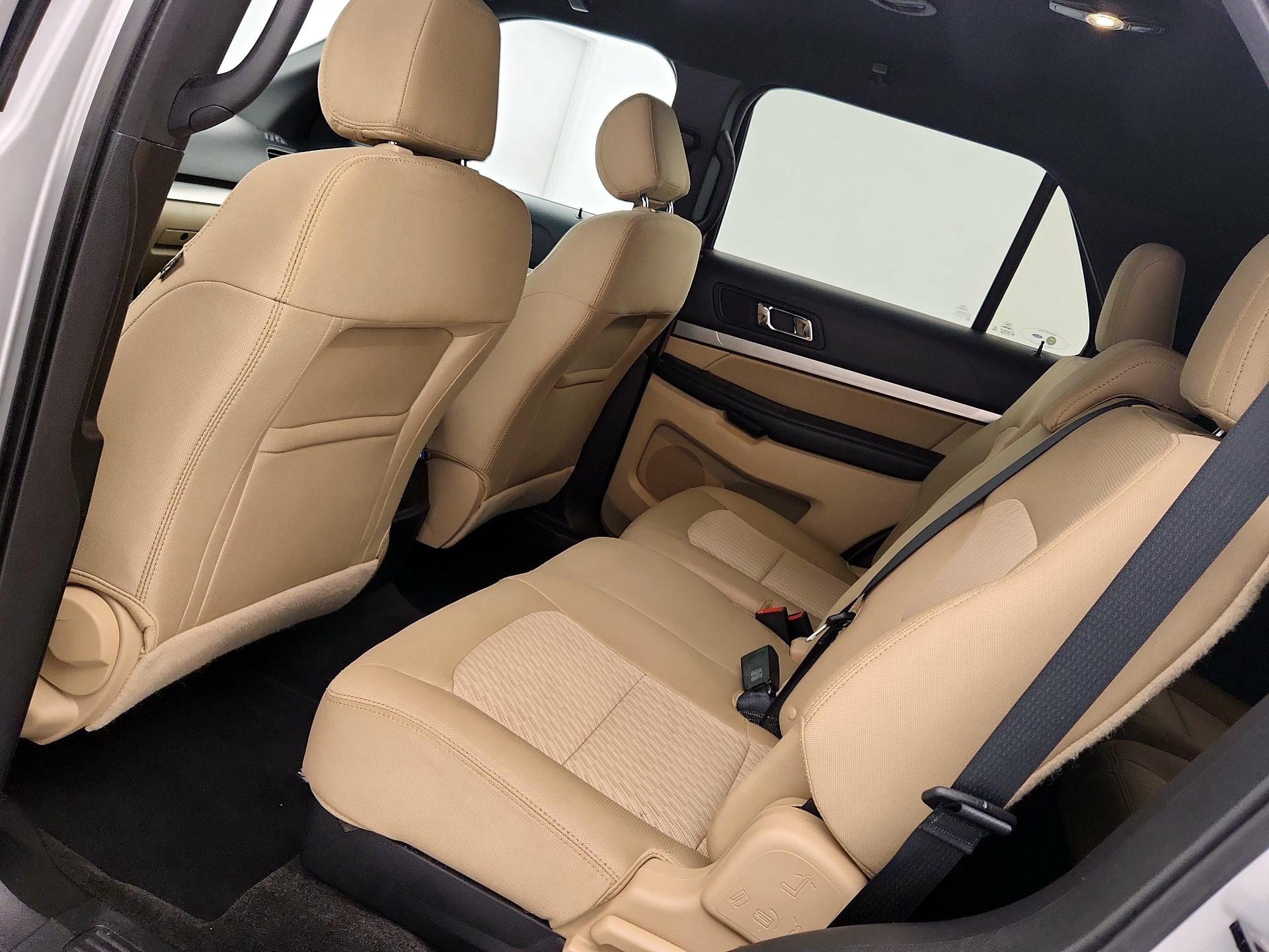 Thumbnail: 2016 Ford Explorer - 19