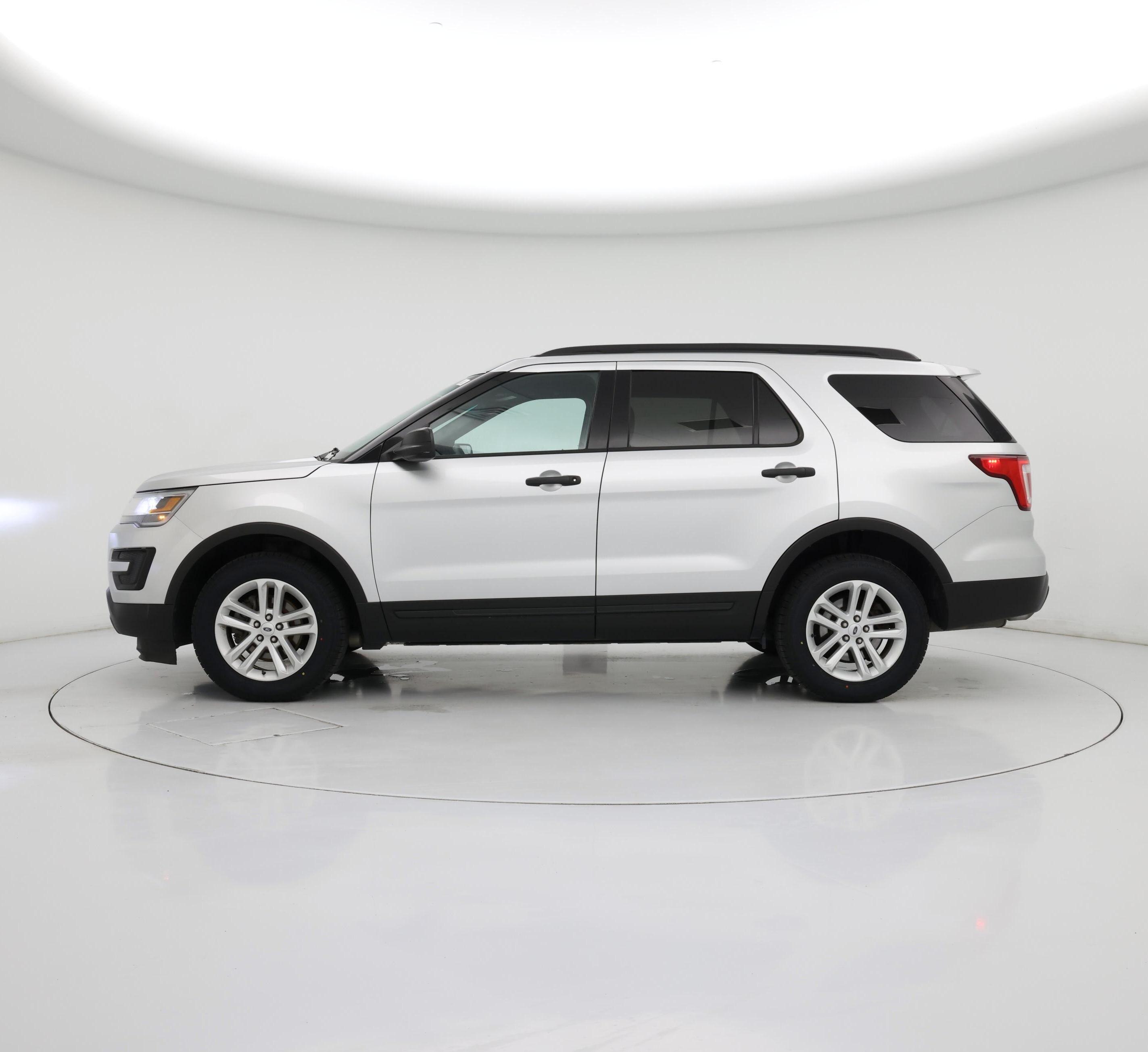 Thumbnail: 2016 Ford Explorer - 3