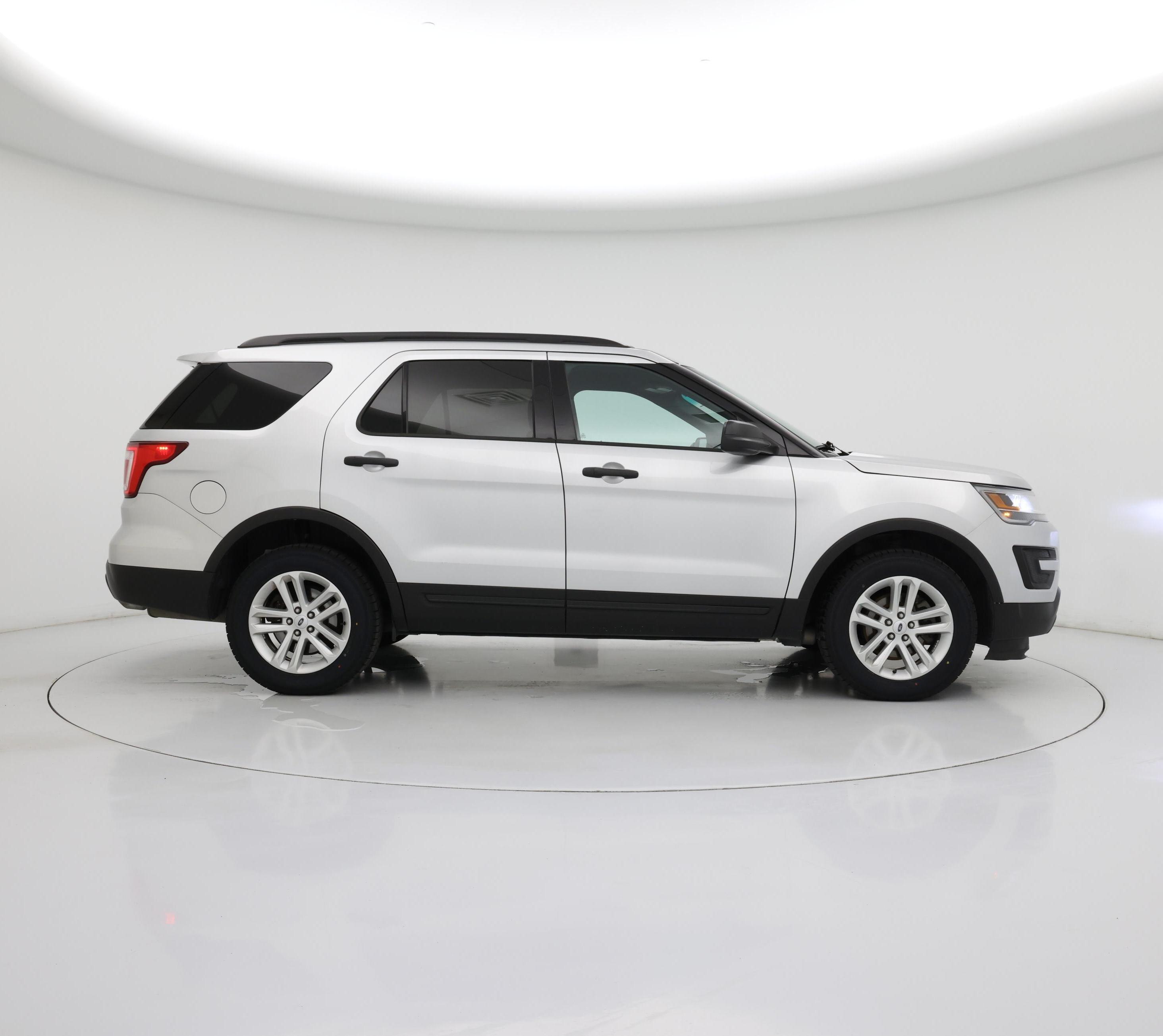 Thumbnail: 2016 Ford Explorer - 7