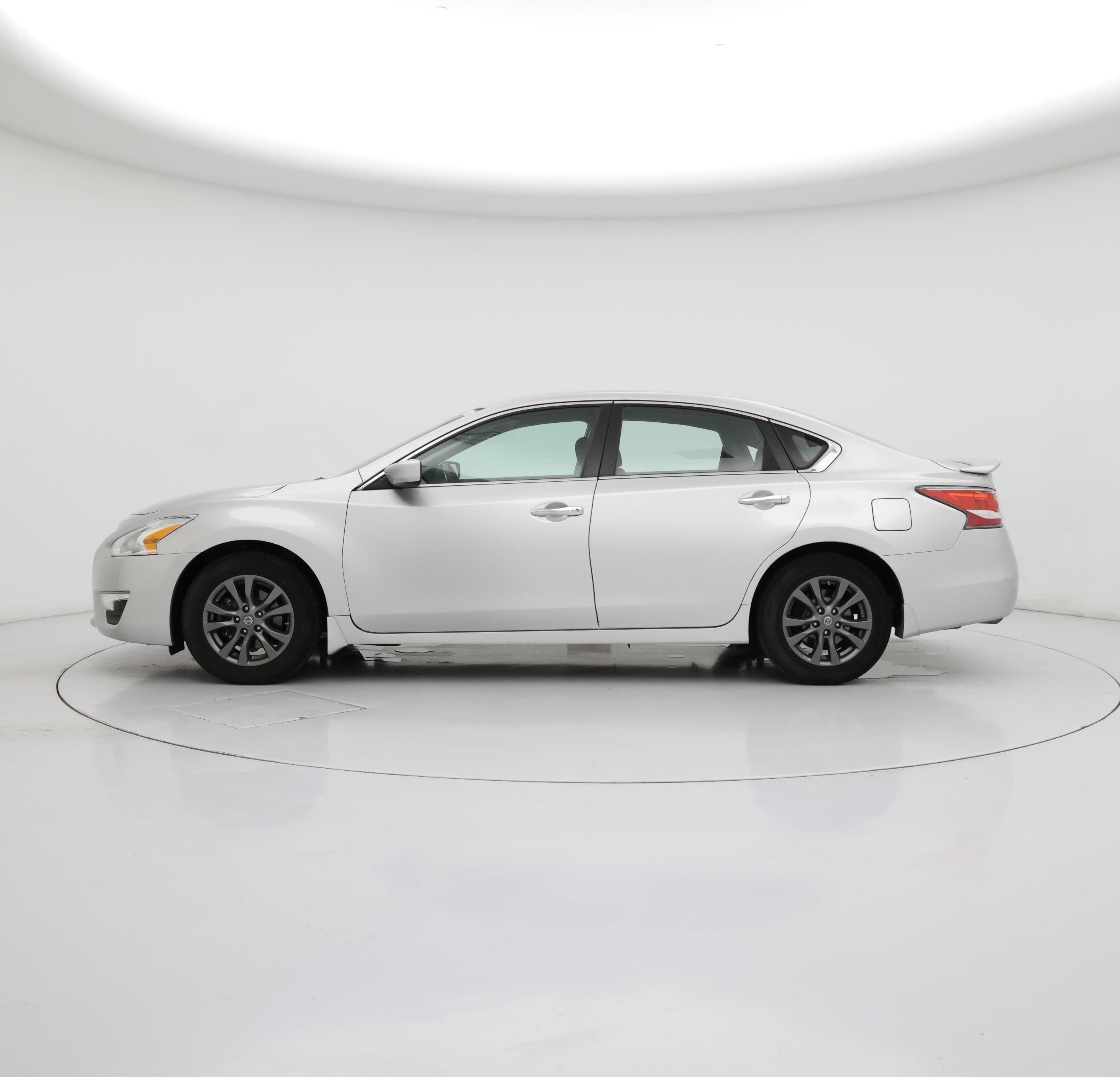 Thumbnail: 2015 Nissan Altima - 3