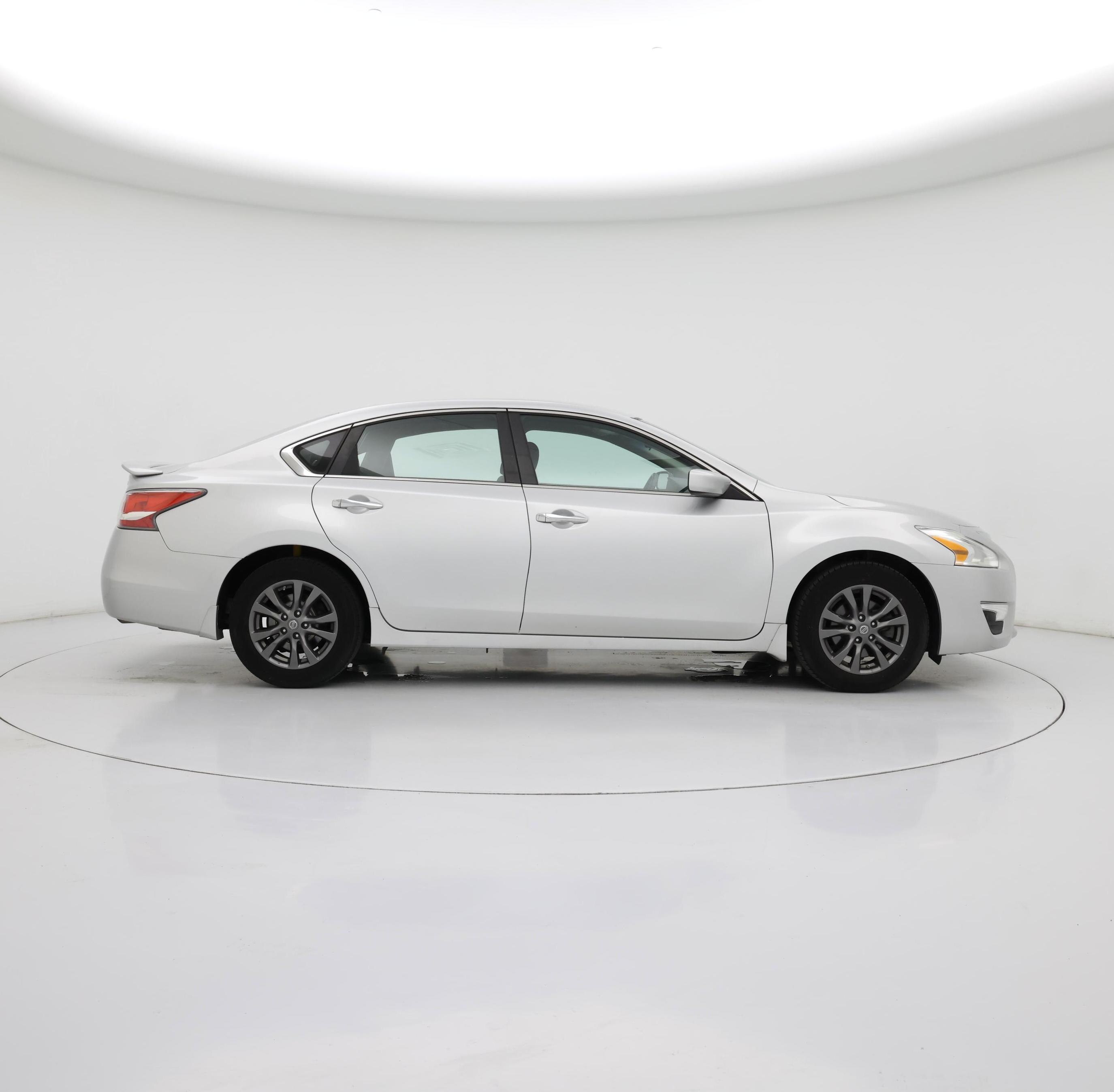Thumbnail: 2015 Nissan Altima - 7