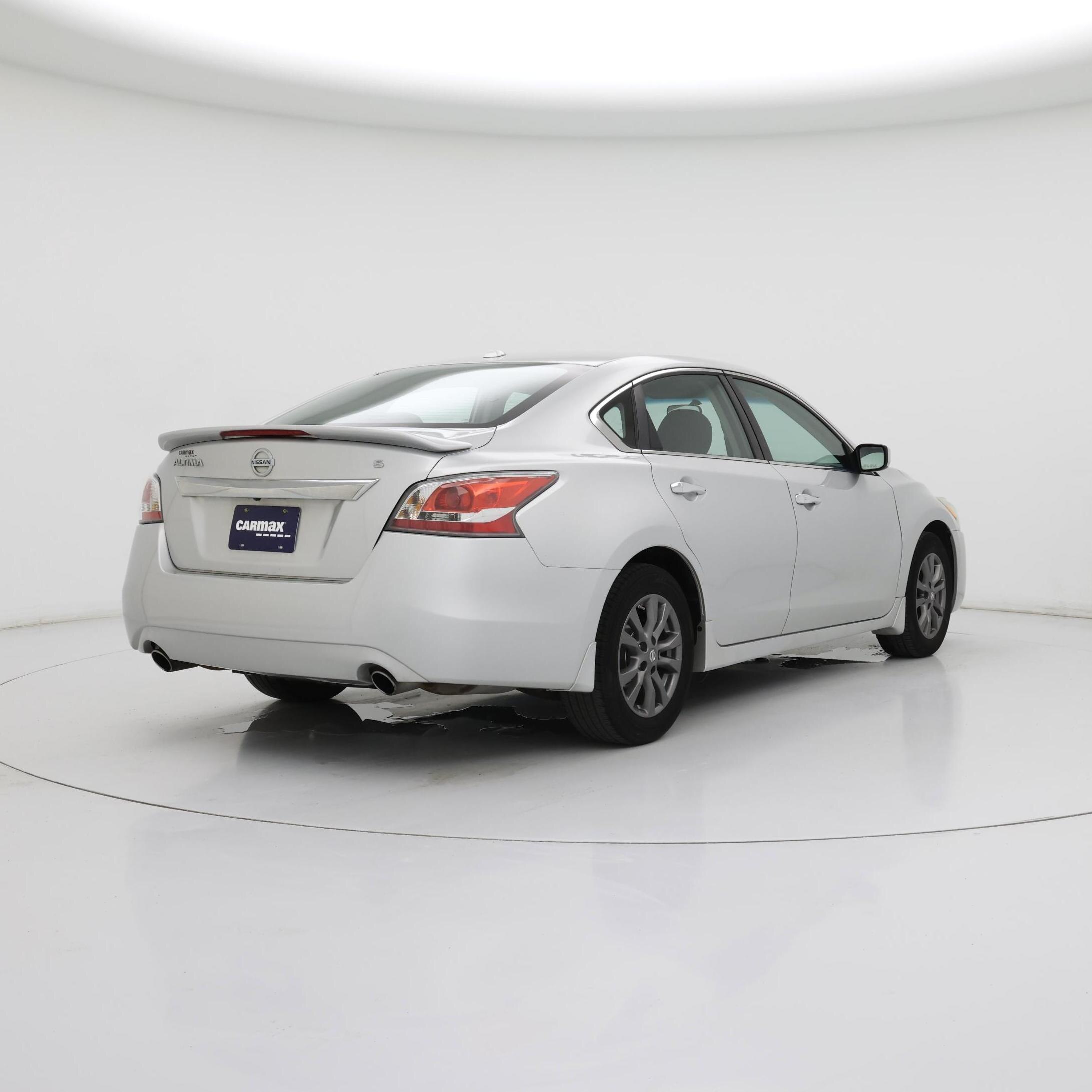 Thumbnail: 2015 Nissan Altima - 8