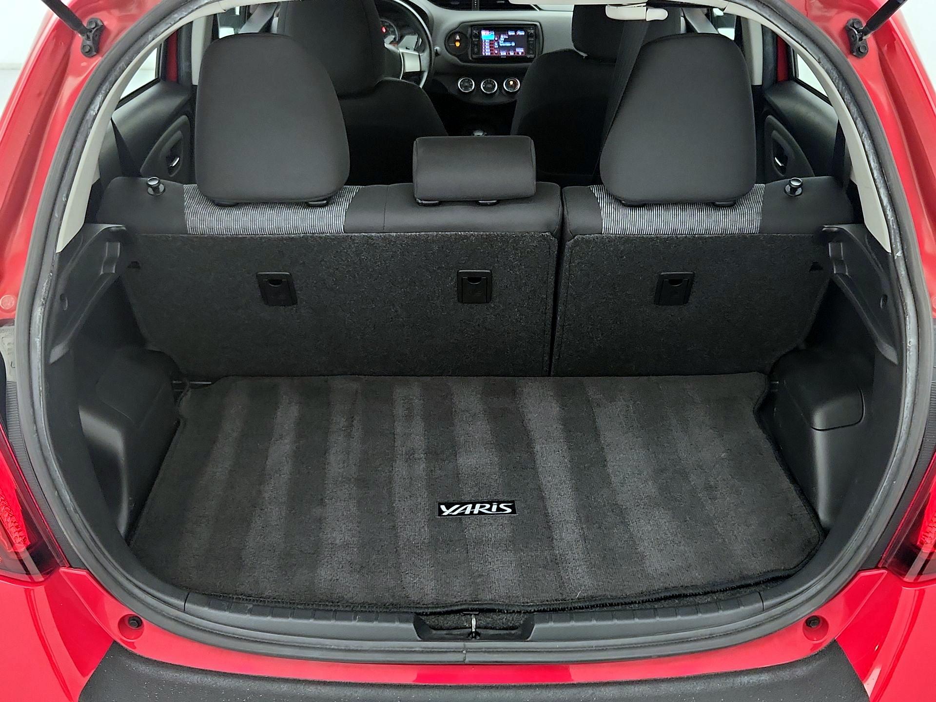 Thumbnail: 2015 Toyota Yaris - 19