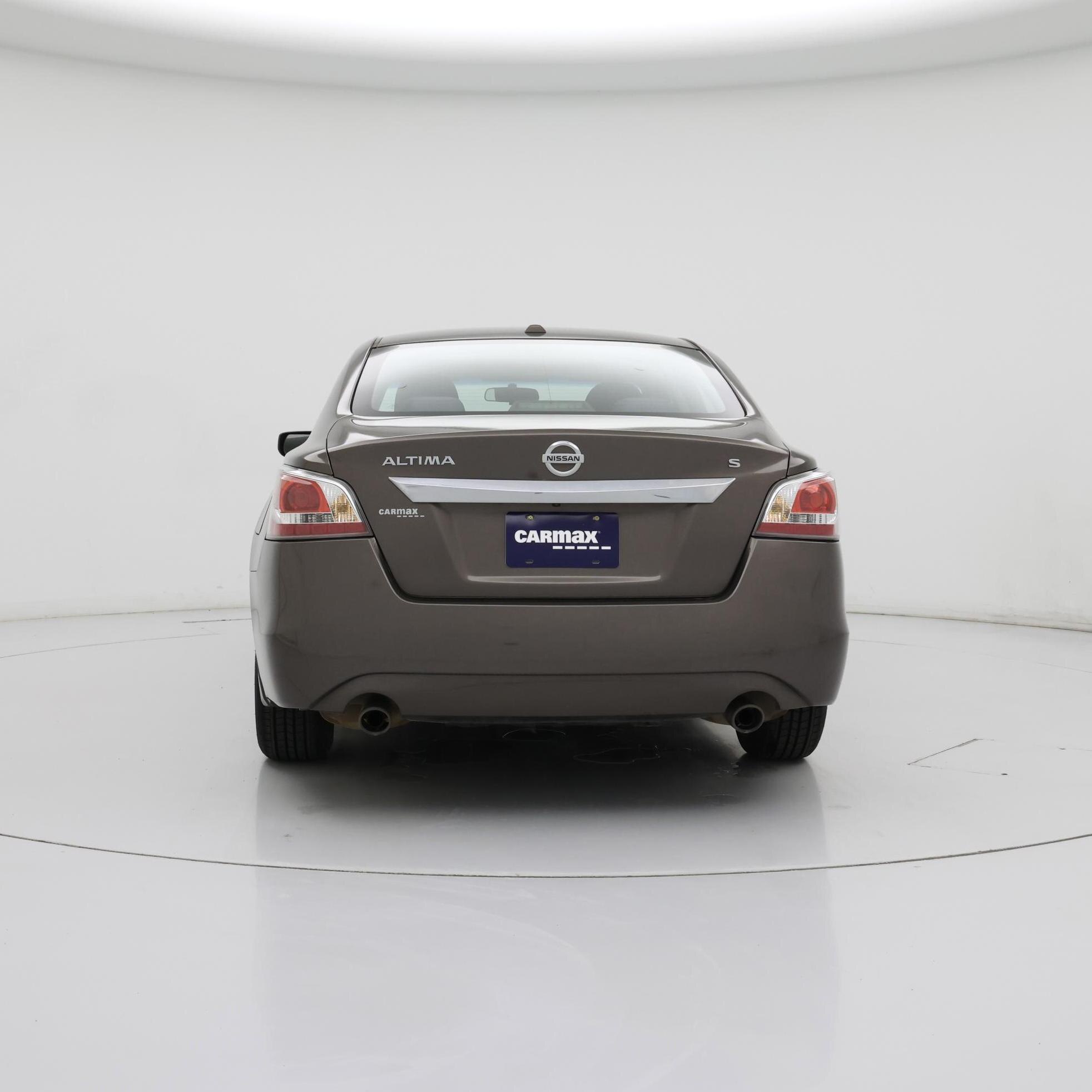 Thumbnail: 2015 Nissan Altima - 6