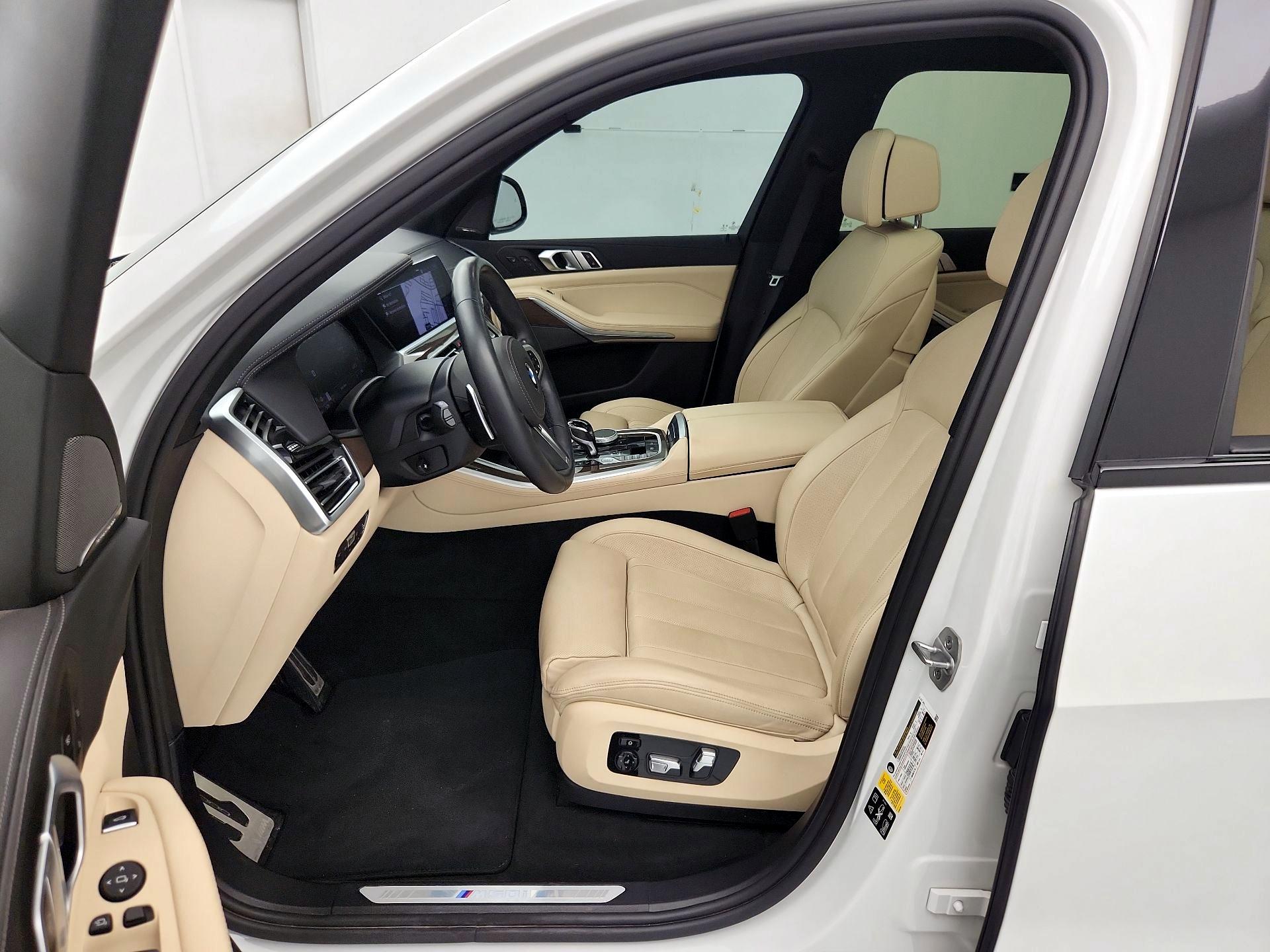Thumbnail: 2021 BMW X5 - 11
