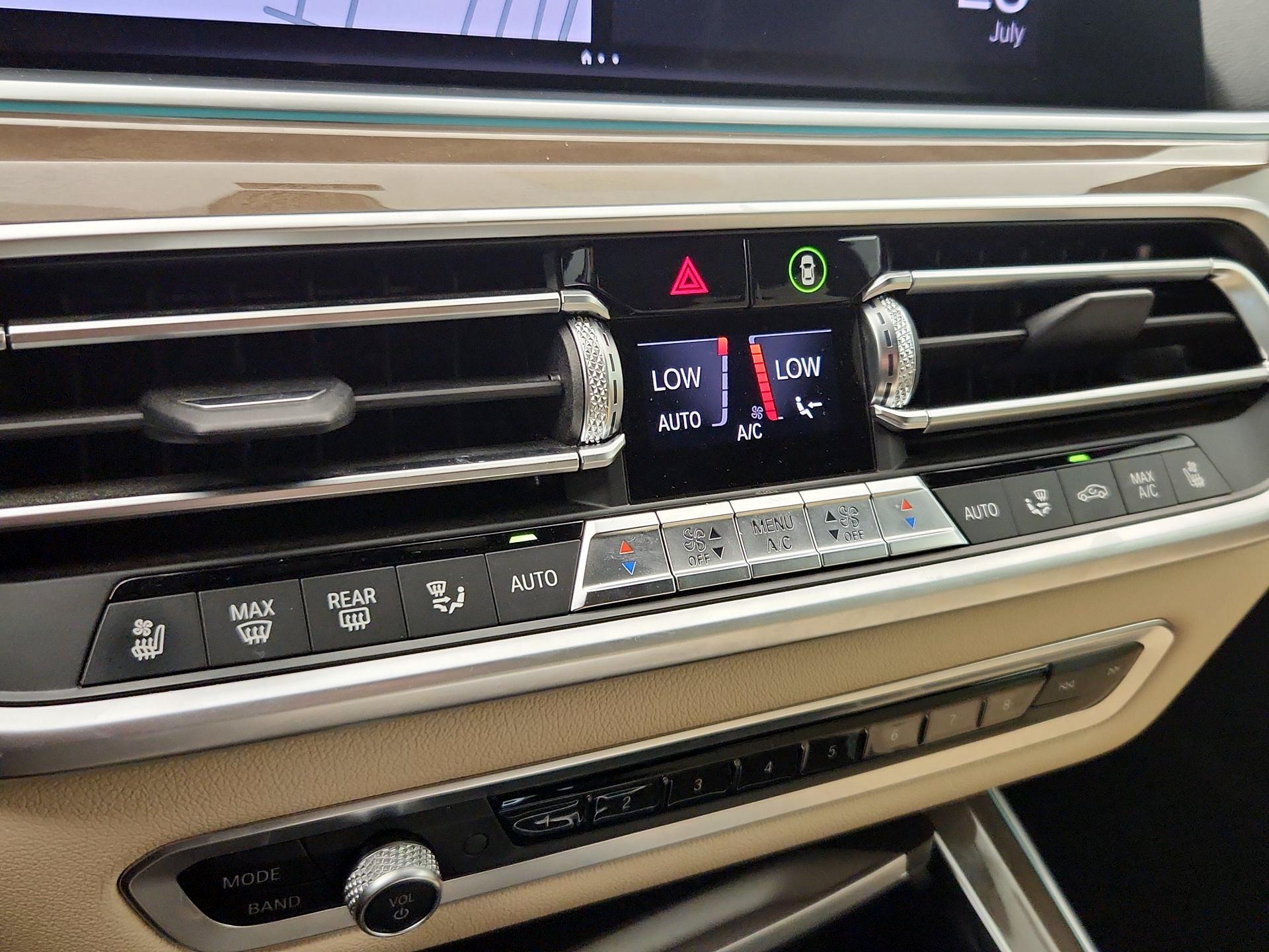 Thumbnail: 2021 BMW X5 - 17