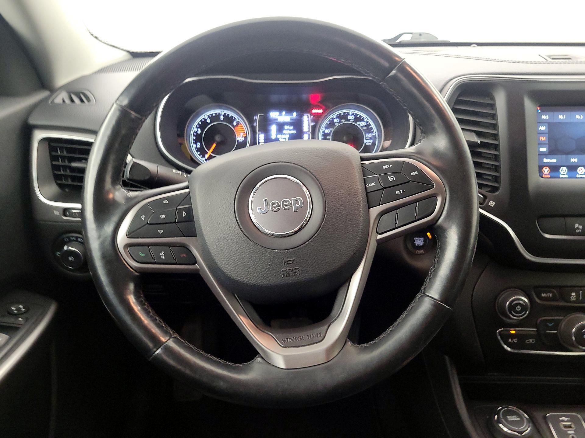 Thumbnail: 2021 Jeep Cherokee - 10