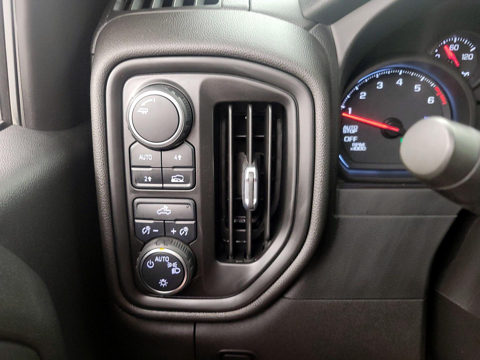 Thumbnail: 2021 Chevrolet Silverado 1500 - 13