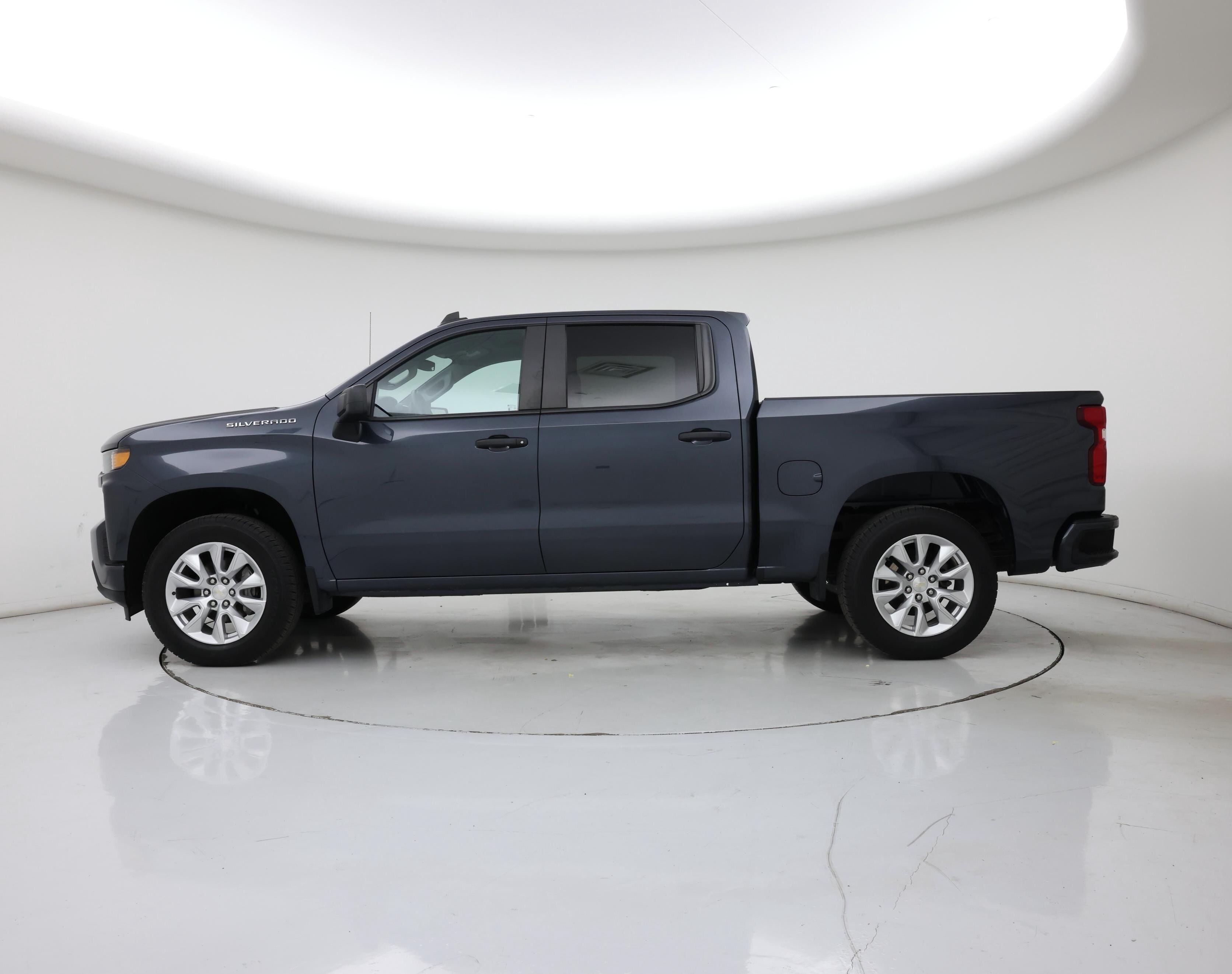 Thumbnail: 2021 Chevrolet Silverado 1500 - 3