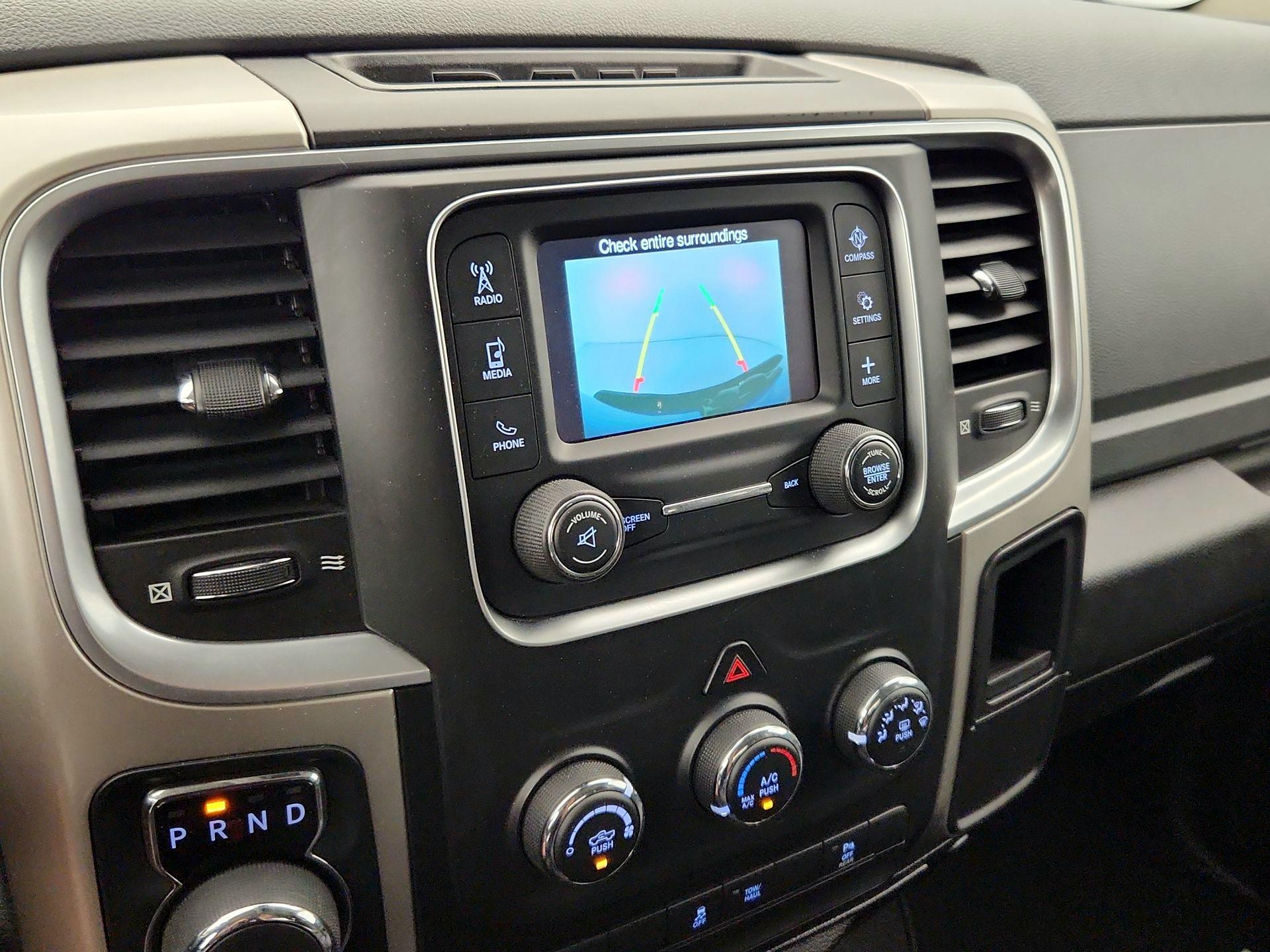 Thumbnail: 2020 RAM 1500 Classic - 15
