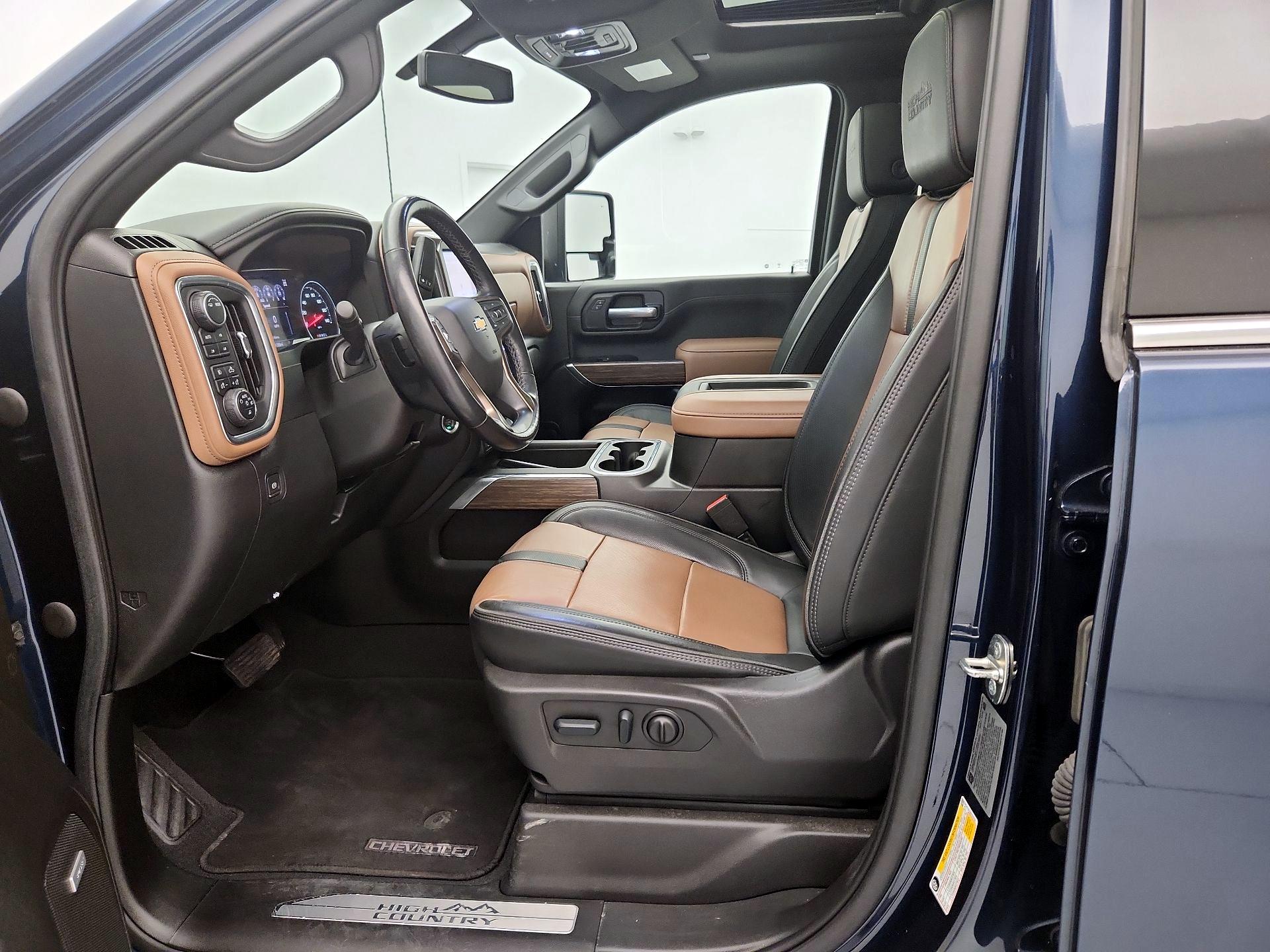 Thumbnail: 2022 Chevrolet Silverado 3500 - 11