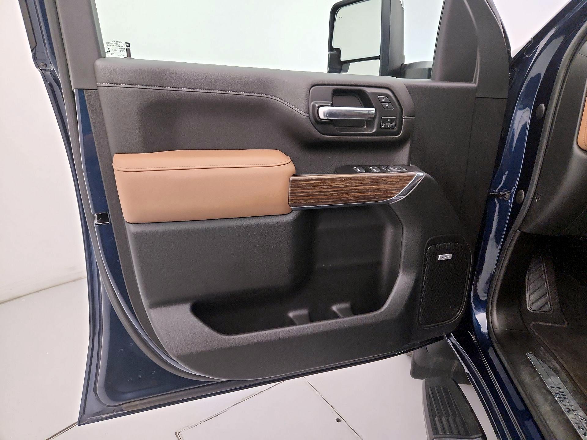 Thumbnail: 2022 Chevrolet Silverado 3500 - 12
