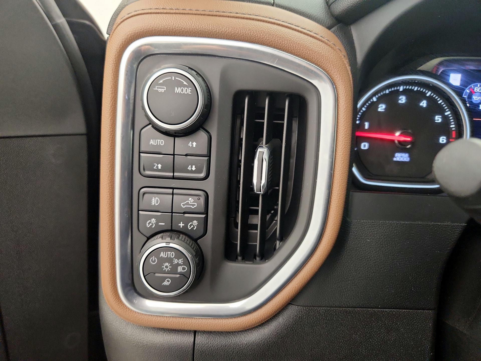 Thumbnail: 2022 Chevrolet Silverado 3500 - 13