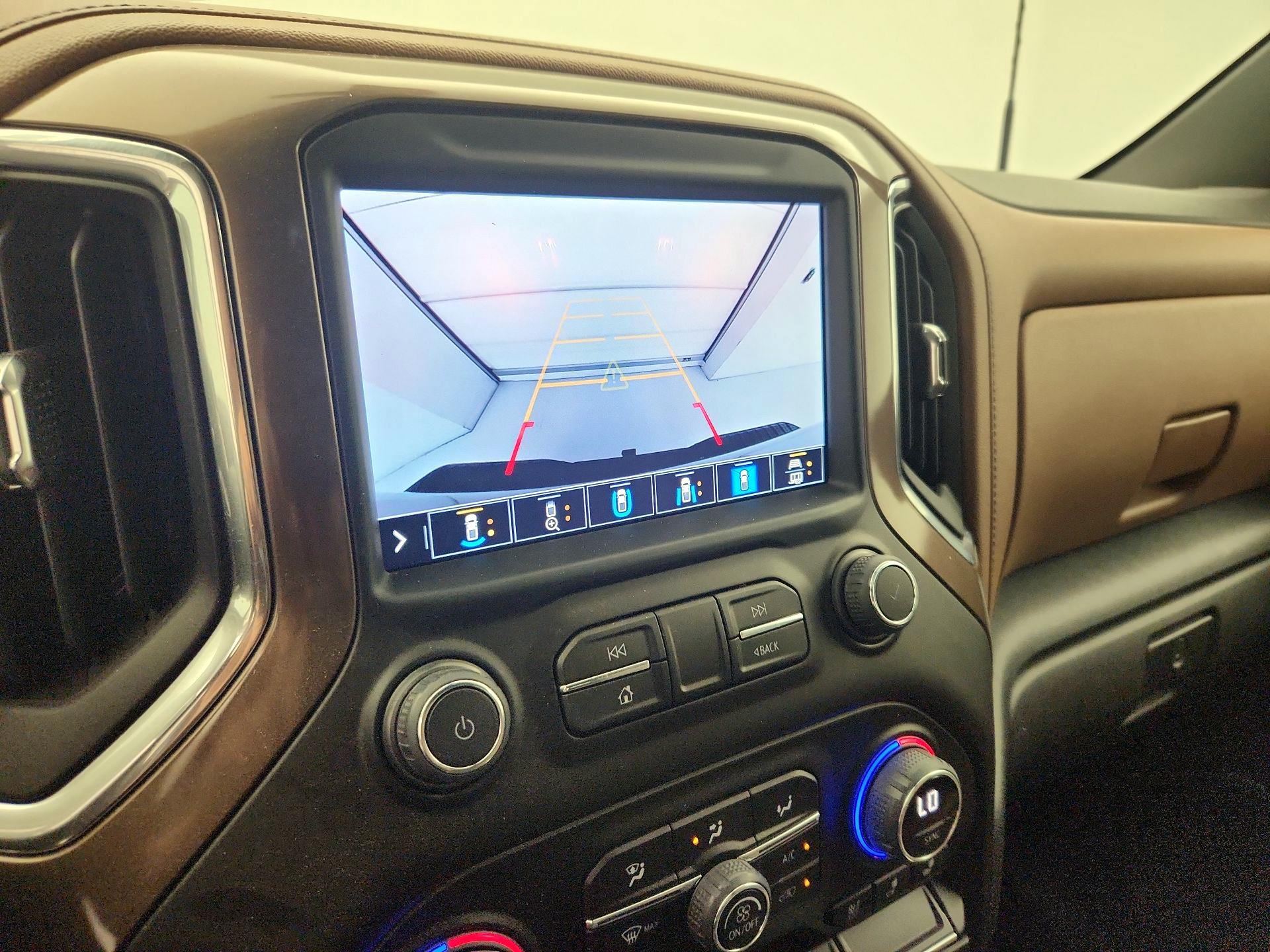 Thumbnail: 2022 Chevrolet Silverado 3500 - 15