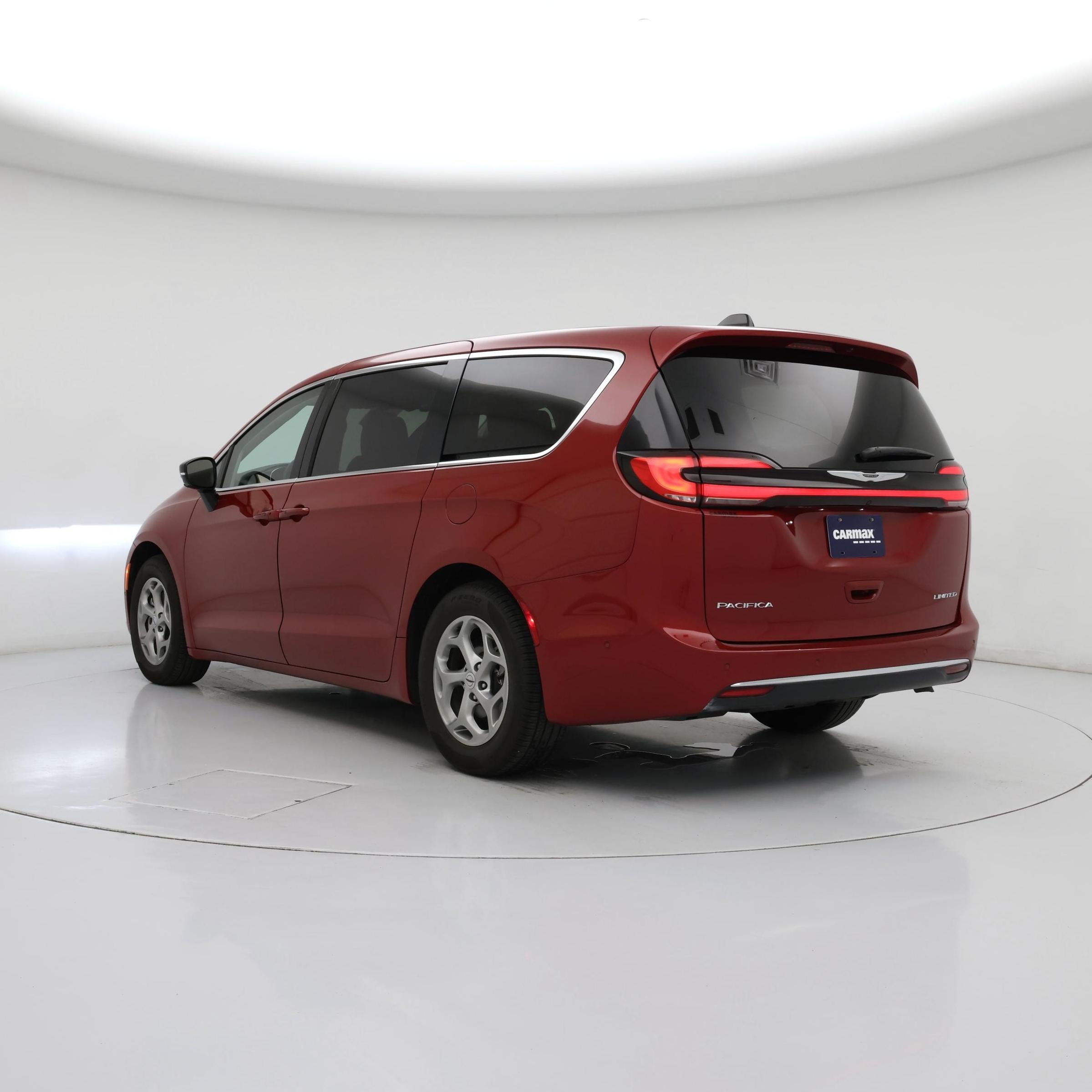 Thumbnail: 2024 Chrysler Pacifica - 2