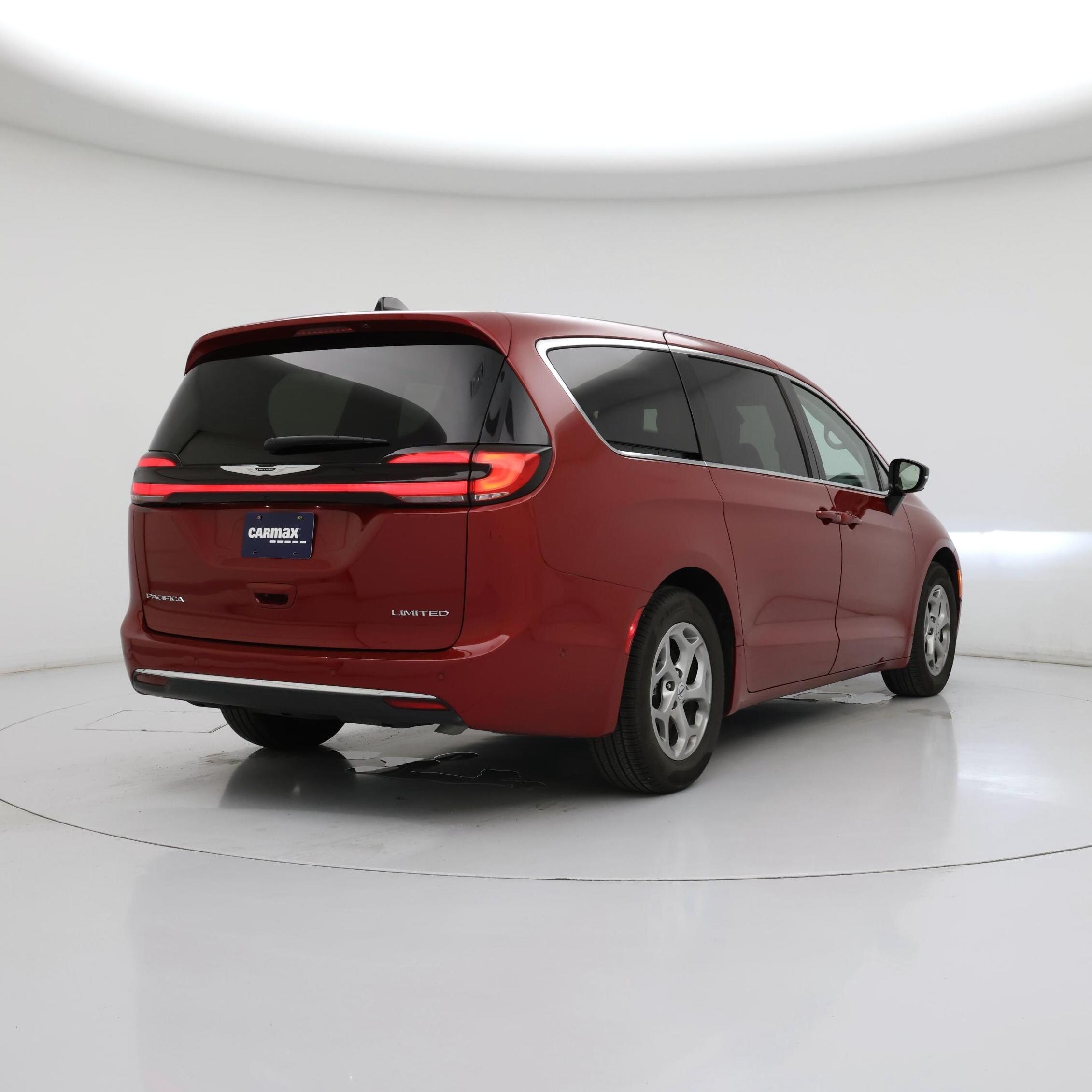 Thumbnail: 2024 Chrysler Pacifica - 8