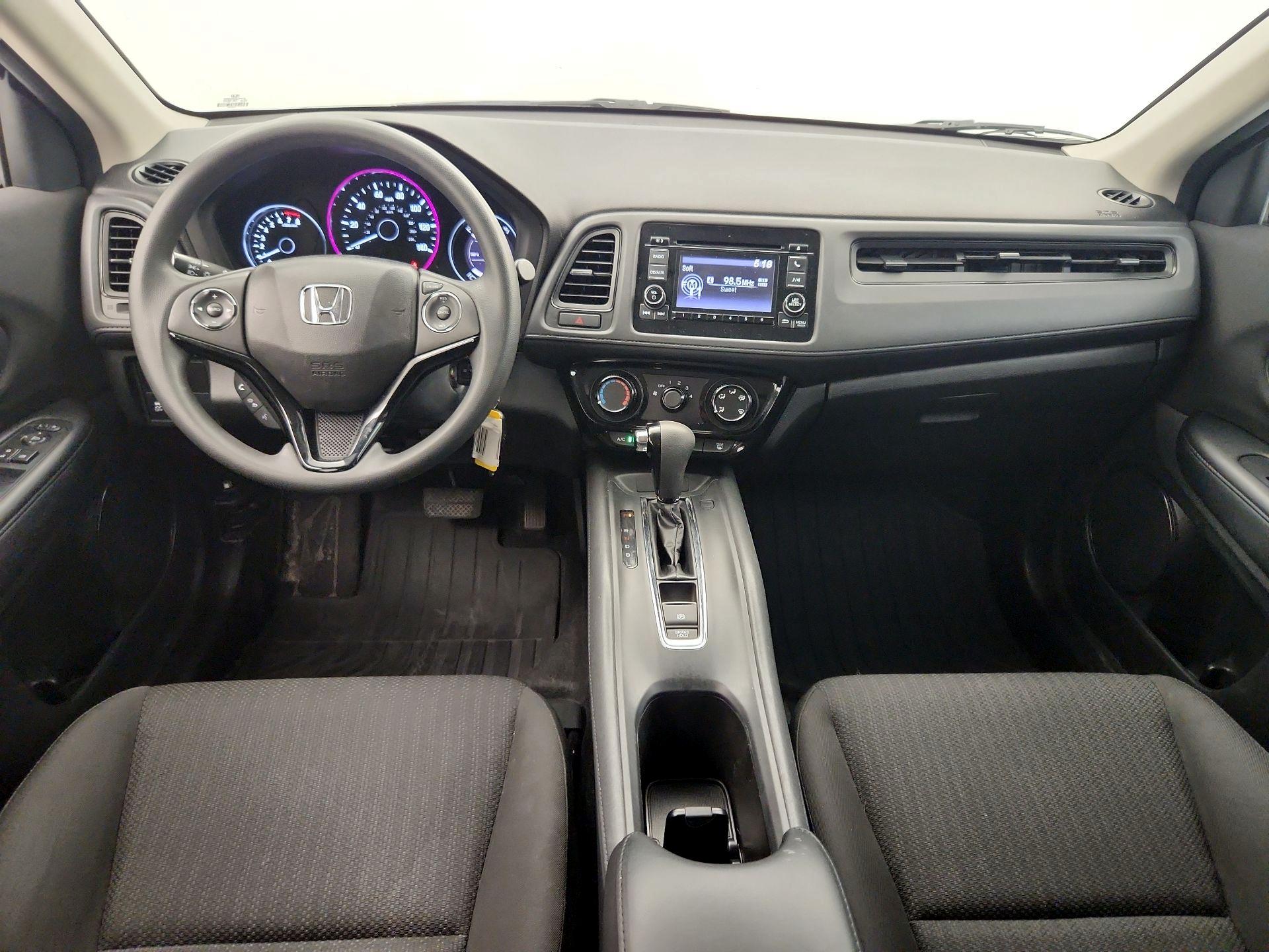 Thumbnail: 2016 Honda HR-V - 9