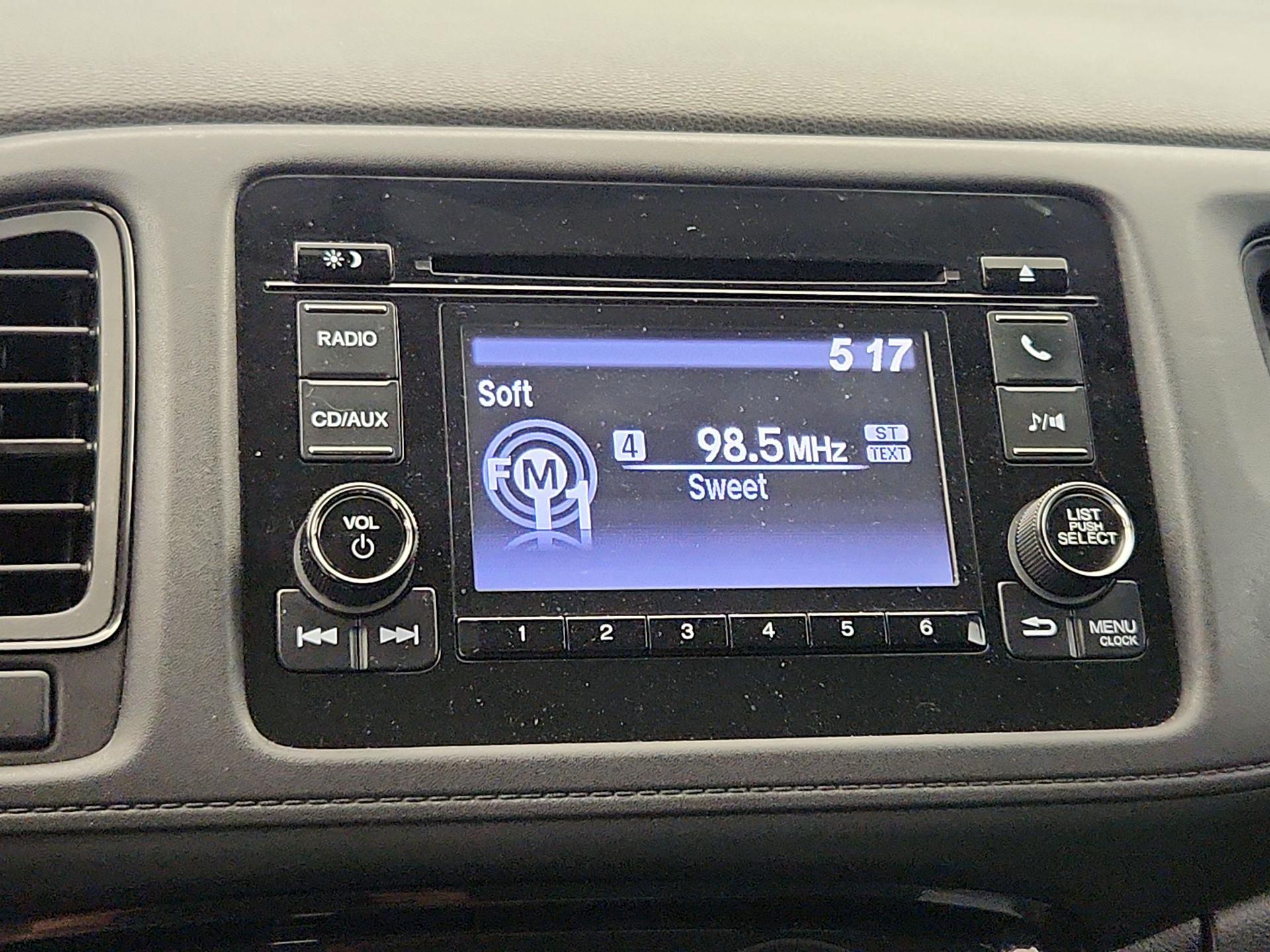 Thumbnail: 2016 Honda HR-V - 15