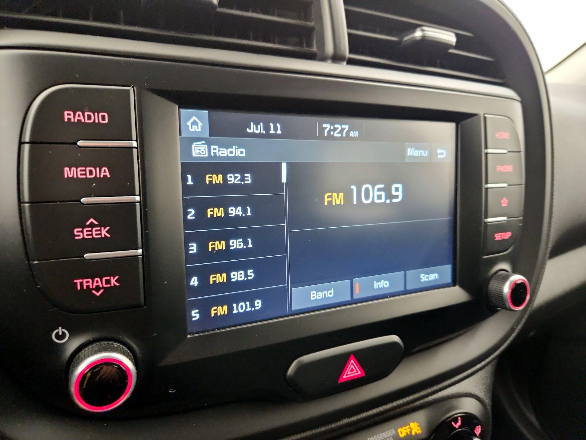 Thumbnail: 2020 Kia Soul - 15