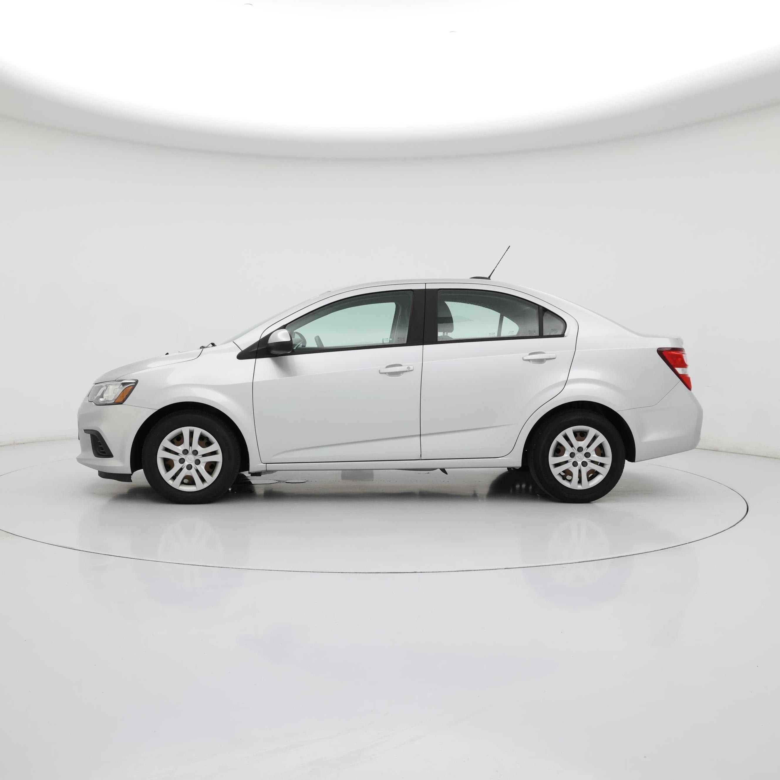 Thumbnail: 2019 Chevrolet Sonic - 3