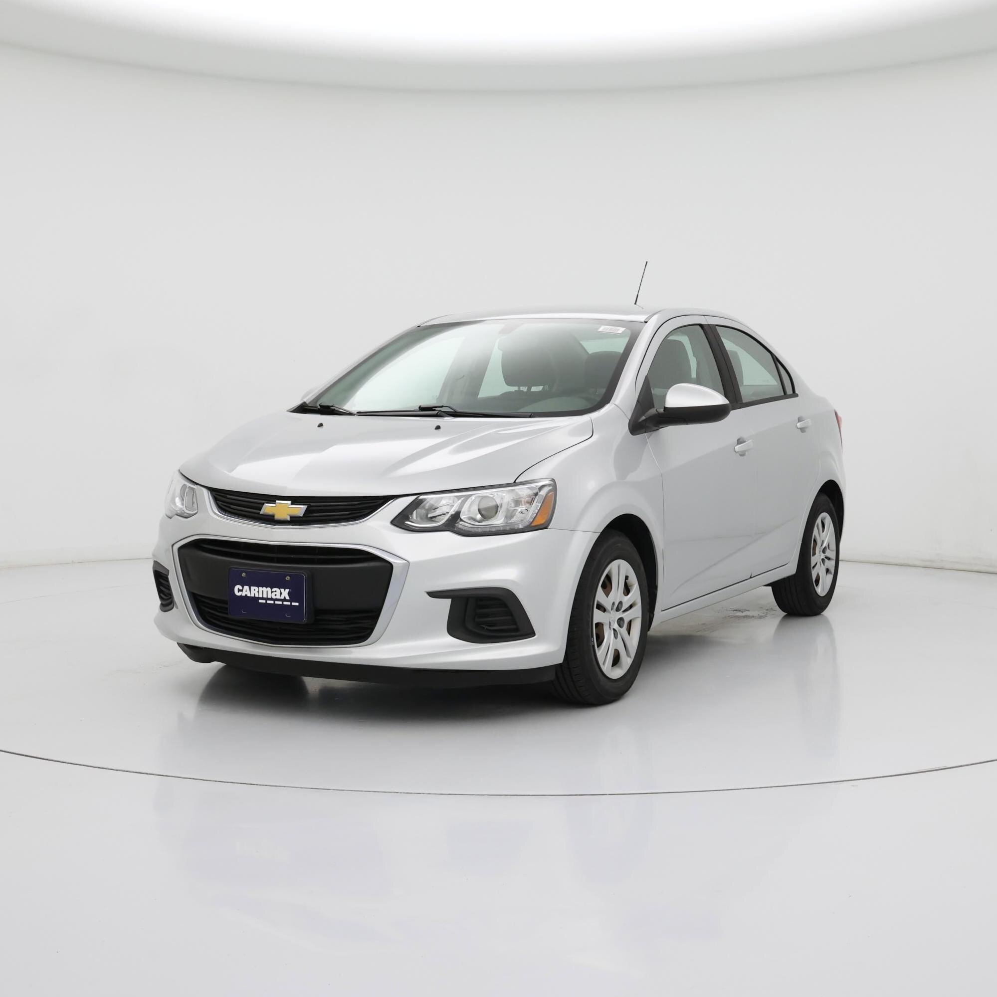 Thumbnail: 2019 Chevrolet Sonic - 4