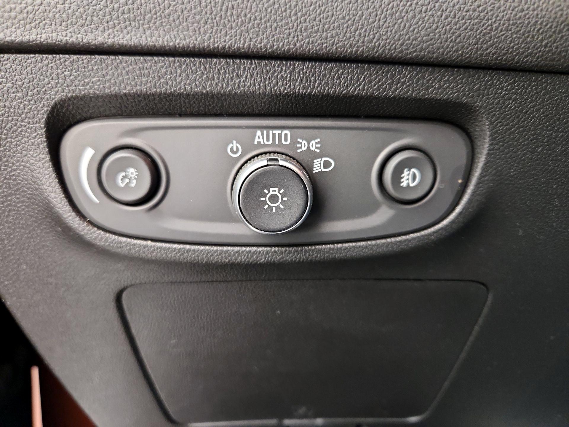 Thumbnail: 2021 Buick Encore GX - 13