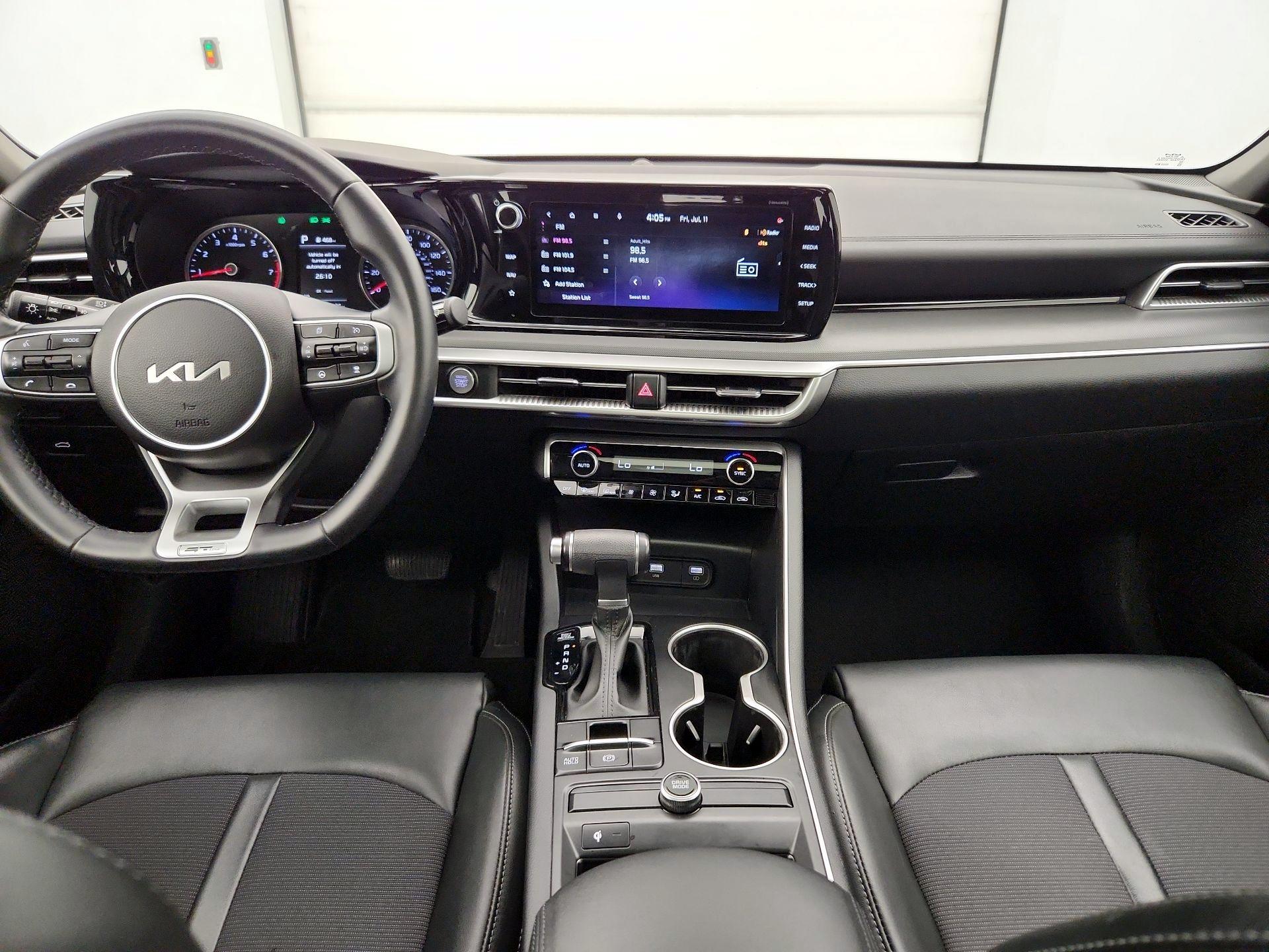 Thumbnail: 2023 Kia K5 - 9